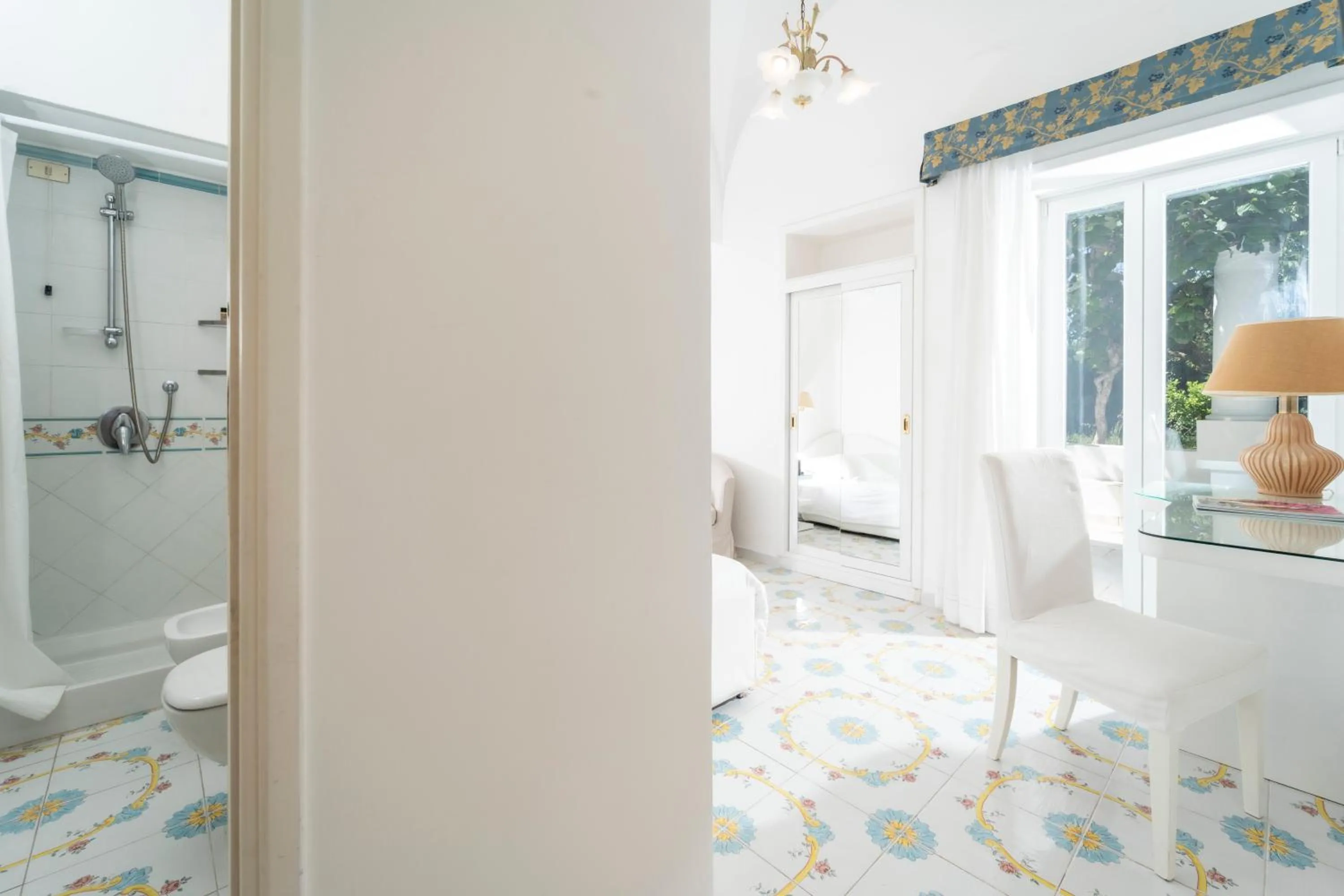 Photo of the whole room in Hotel Bellavista