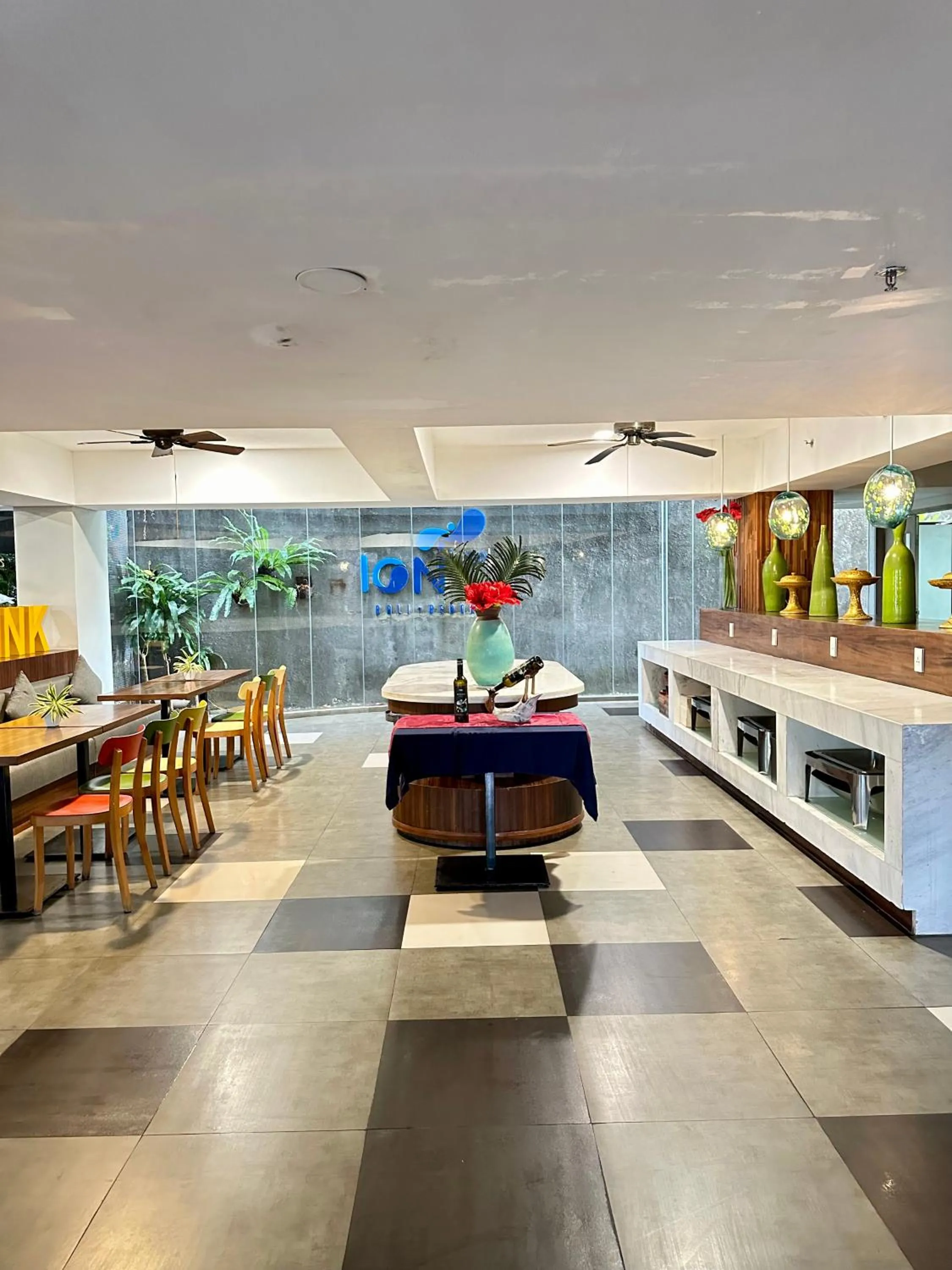 Restaurant/places to eat in Ion Bali Benoa