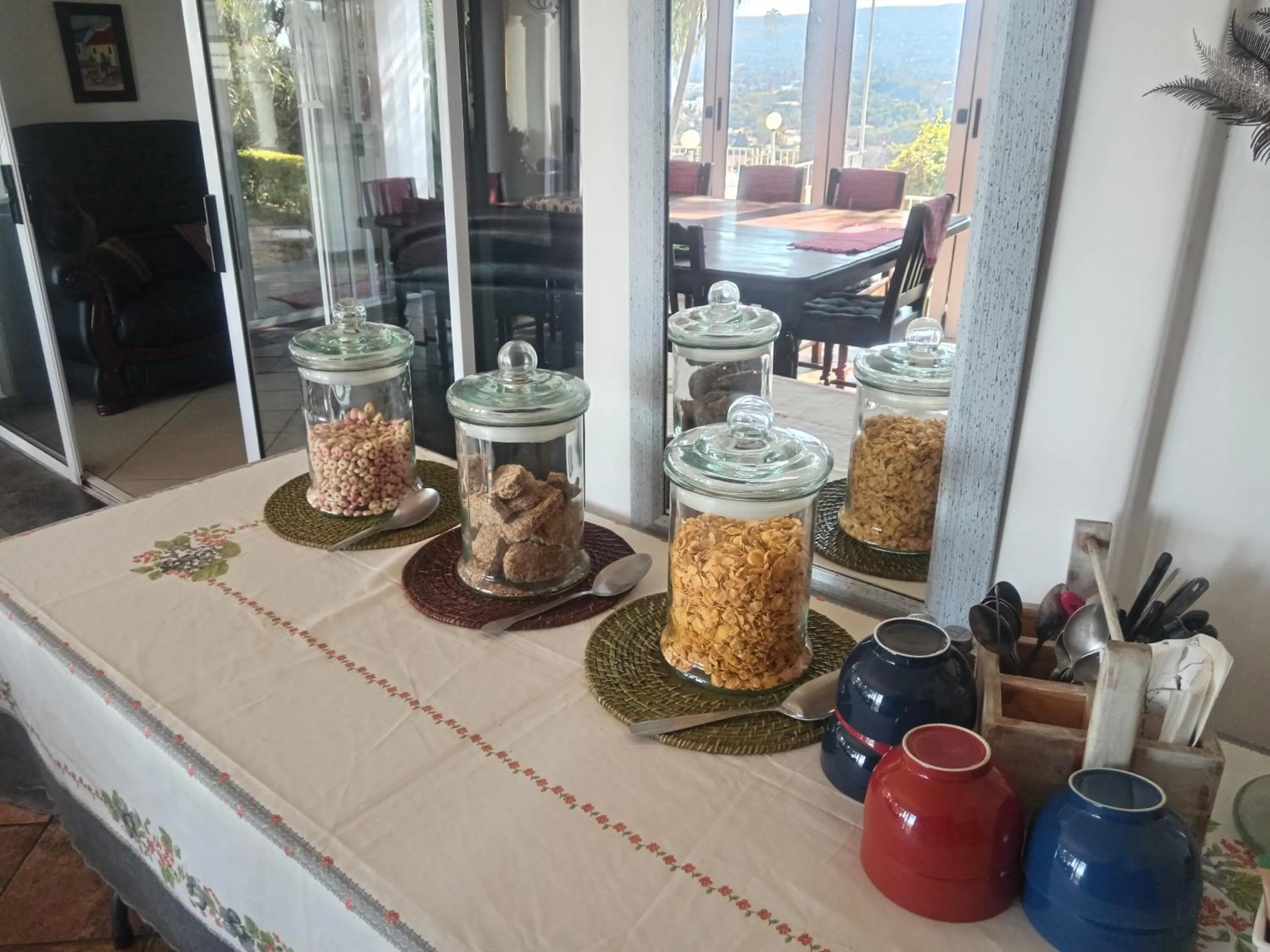 Breakfast in Palm View Guest House