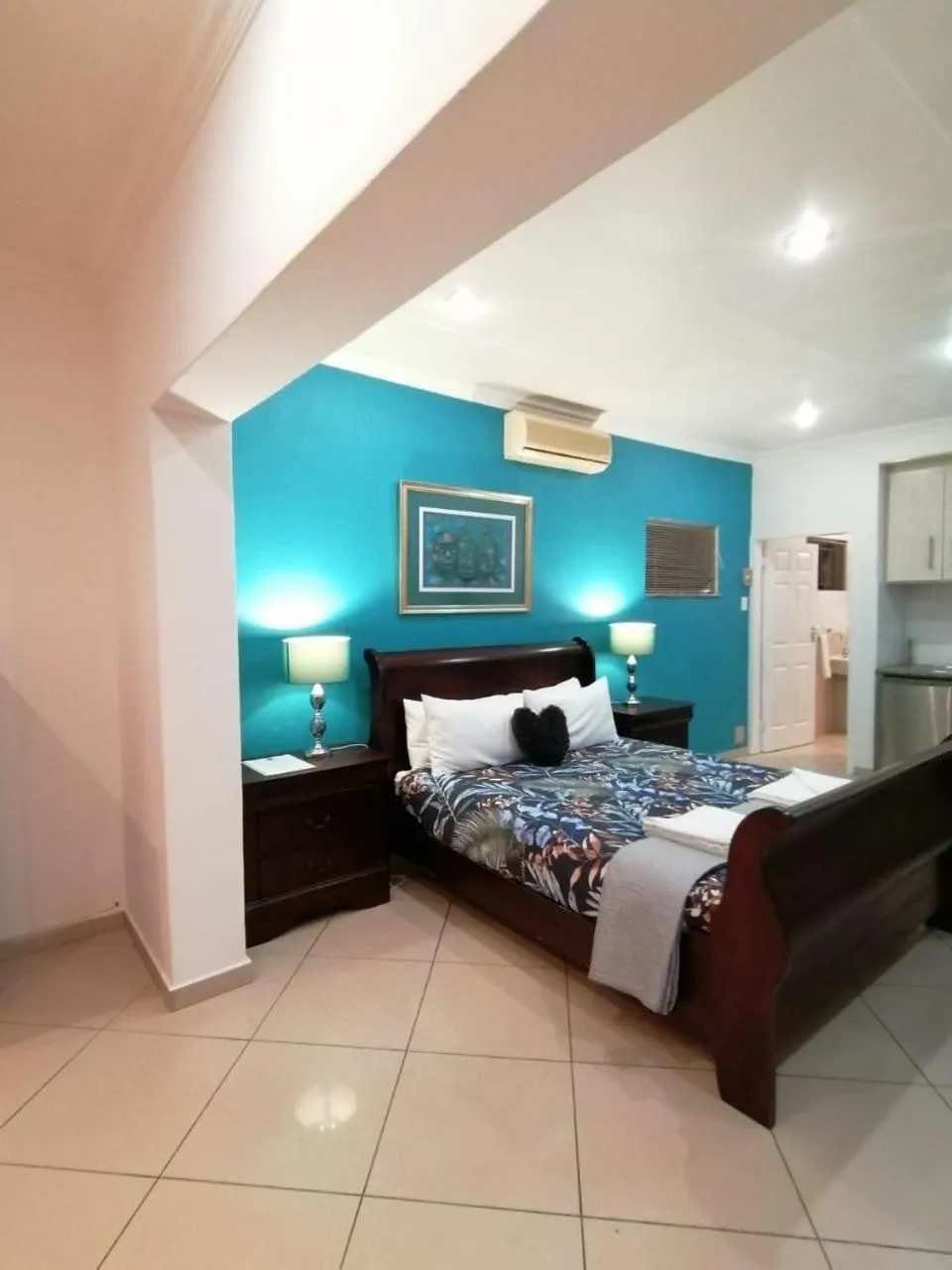 Bedroom, Bed in Palm View Guest House