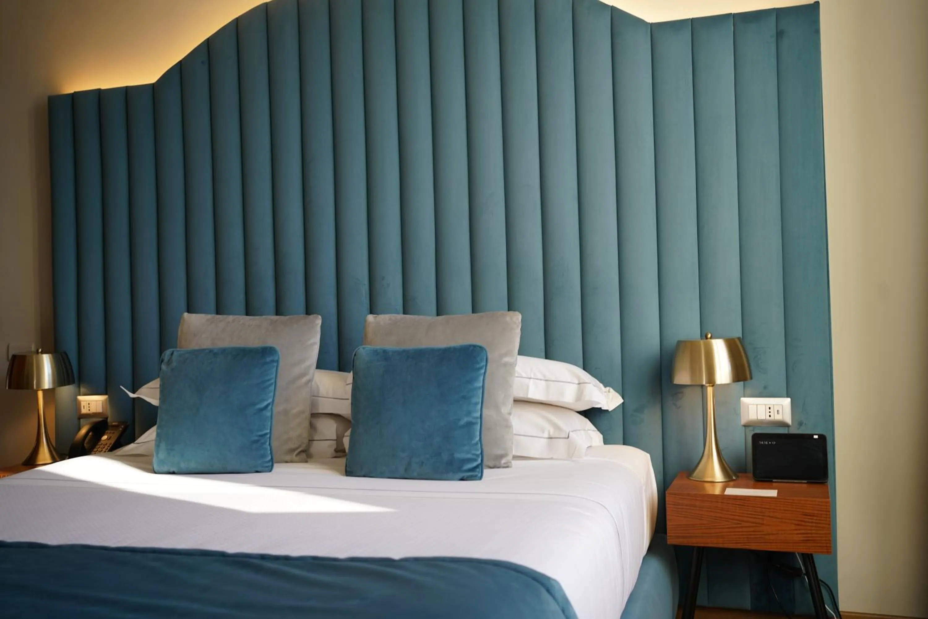 Bed in Antico Albergo del Sole al Pantheon