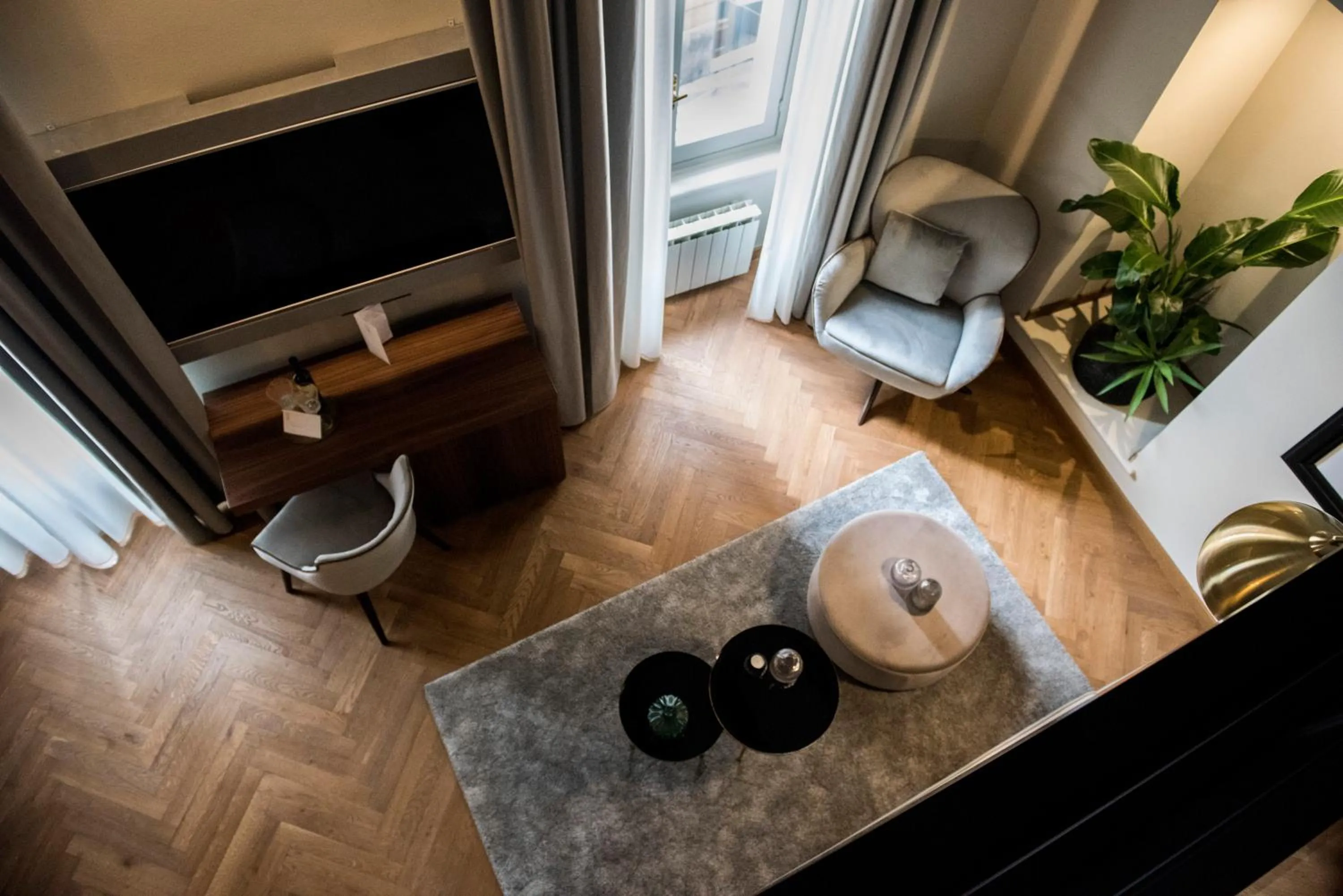 TV and multimedia in Antico Albergo del Sole al Pantheon