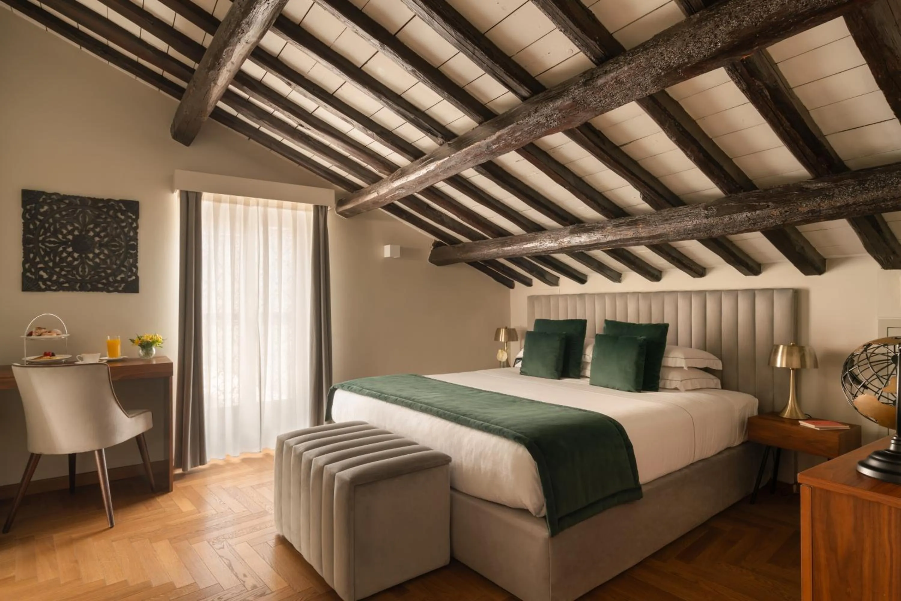 Bedroom, Bed in Antico Albergo del Sole al Pantheon