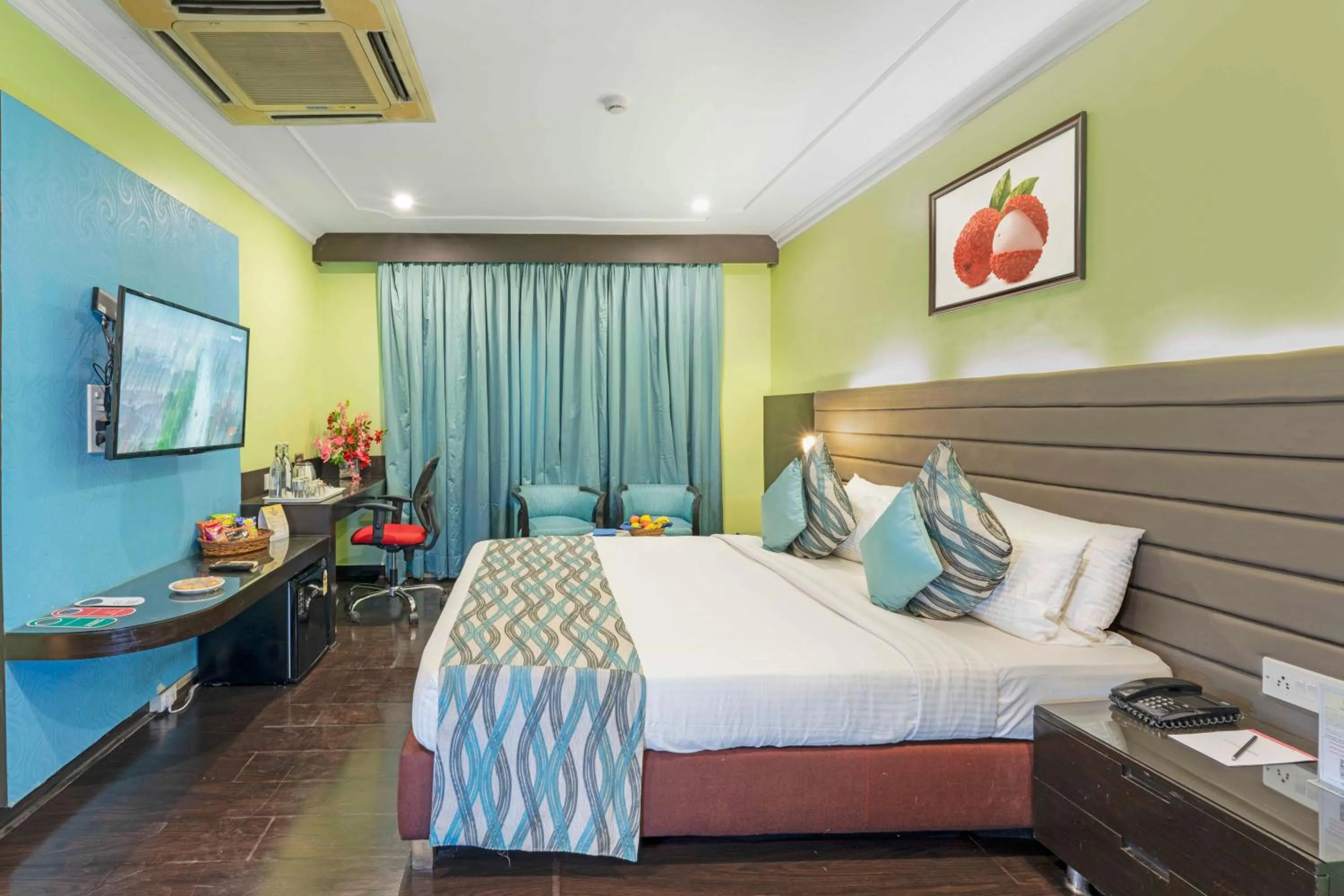 Bed in Indismart Hotel