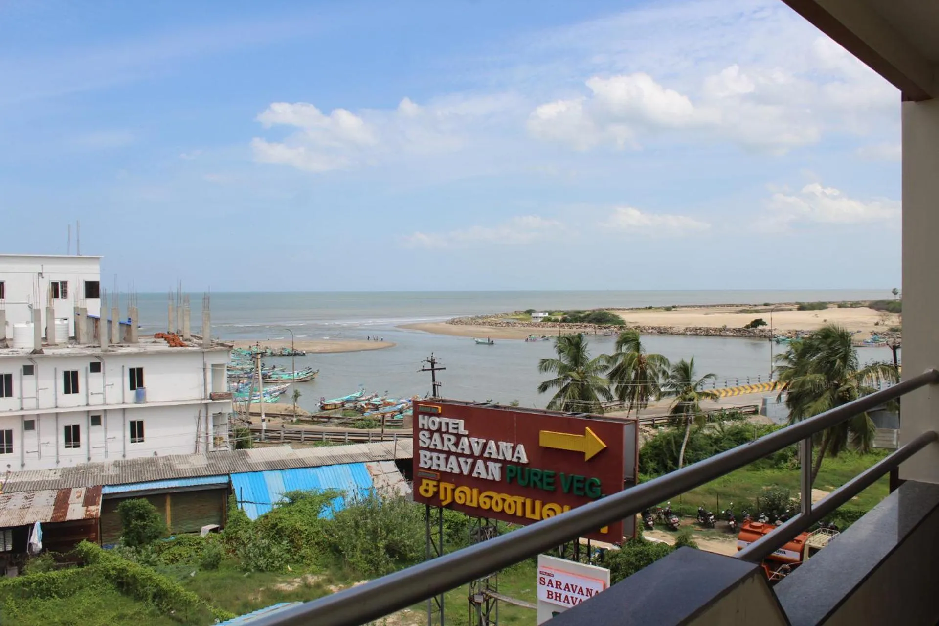 Beach in Annai in Saravana Bhavan Fine stay and Restaurant
