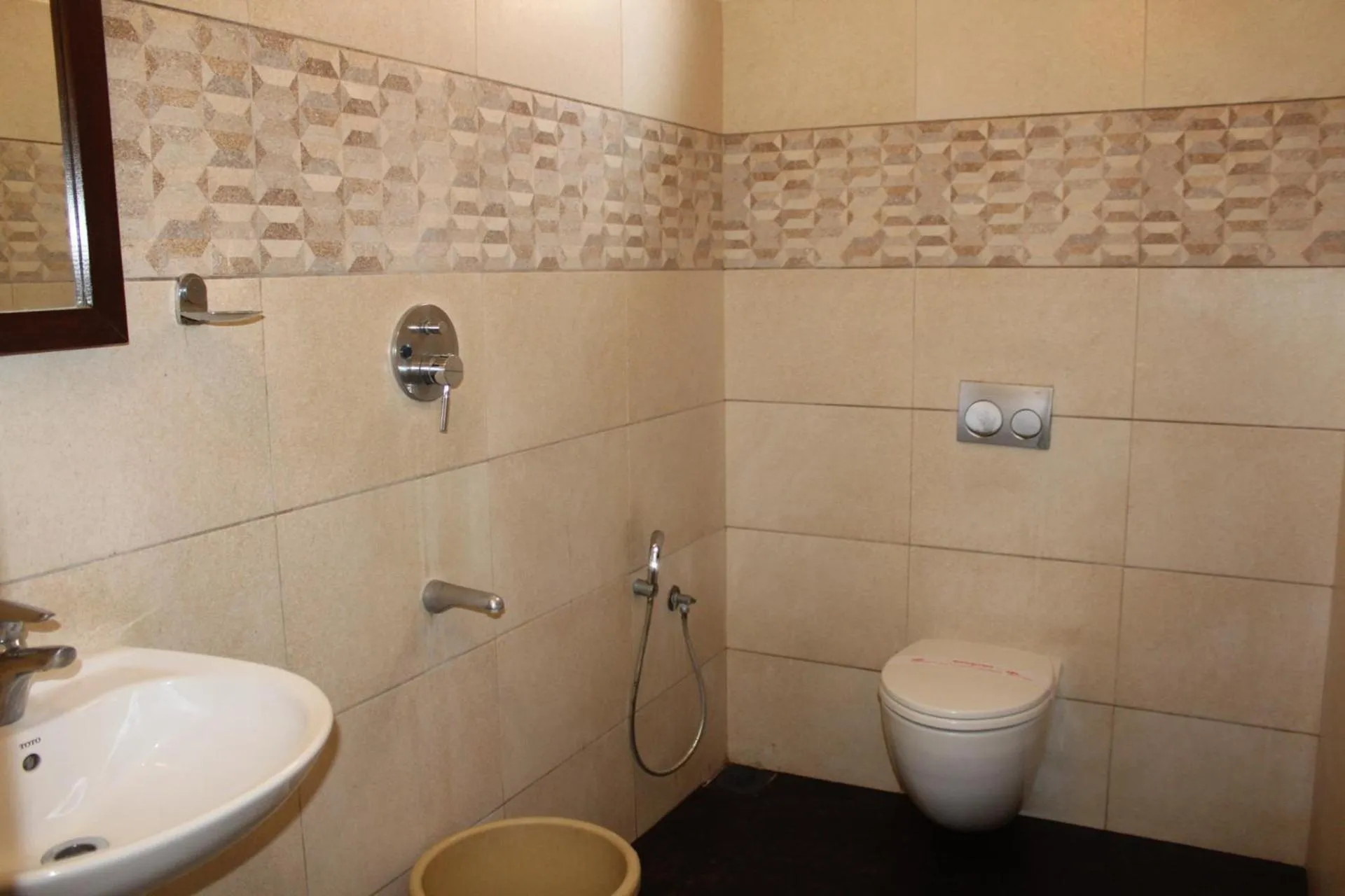 Bathroom in Annai in Saravana Bhavan Fine stay and Restaurant
