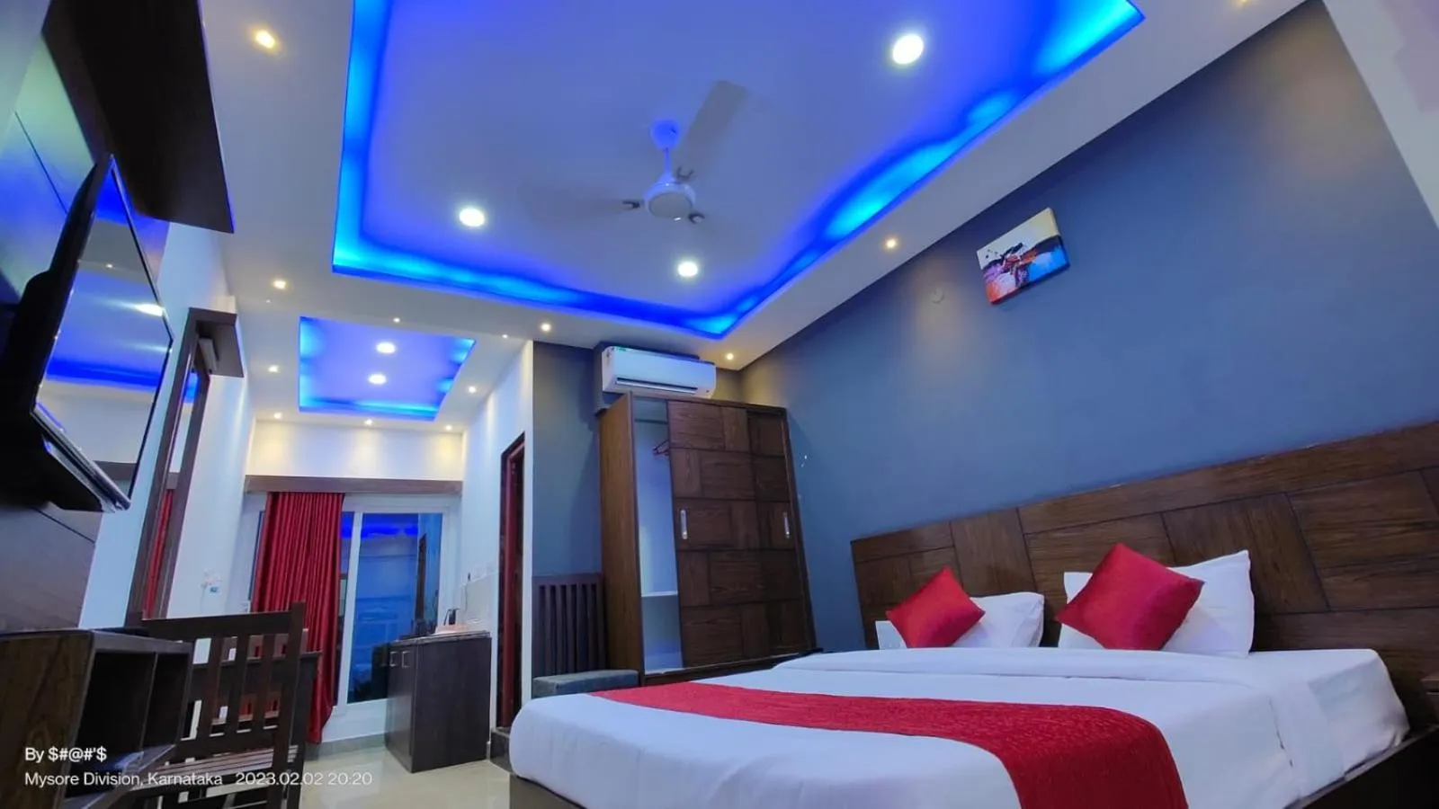 Communal lounge/ TV room, Bed in Coorg ASHOK PALACE