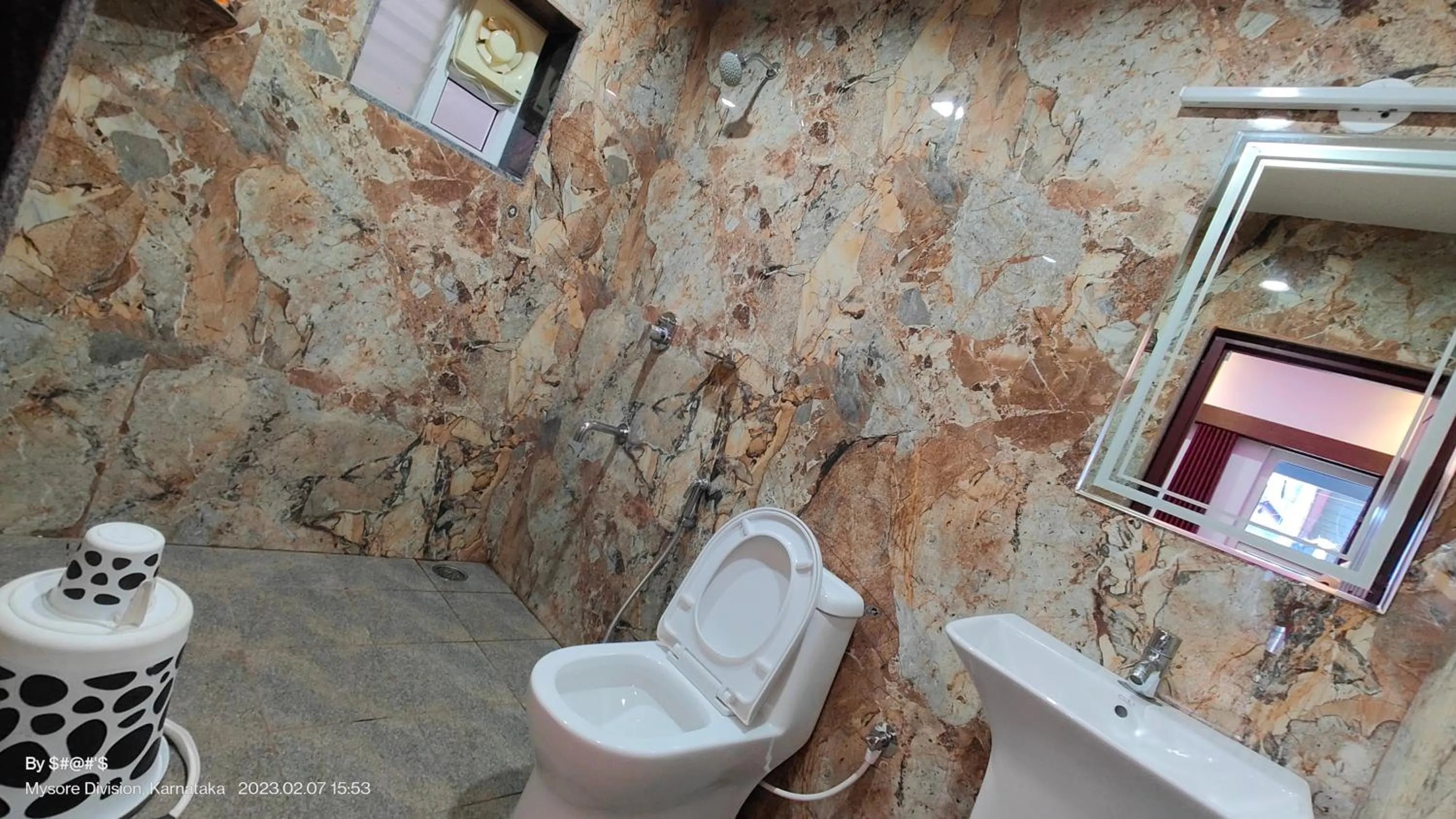 Toilet in Coorg ASHOK PALACE