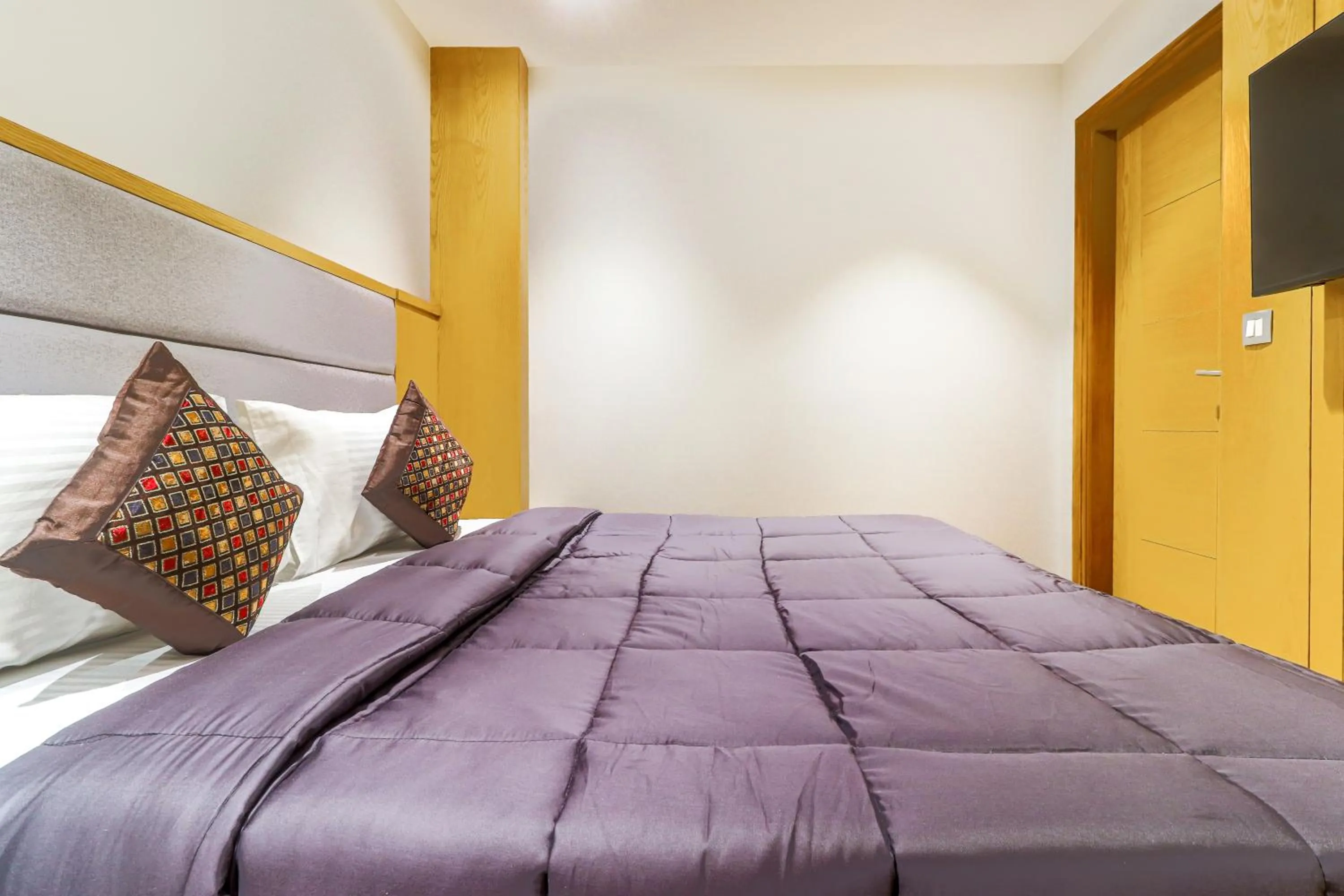 Bed in Hotel Bricks, Karol Bagh, New Delhi