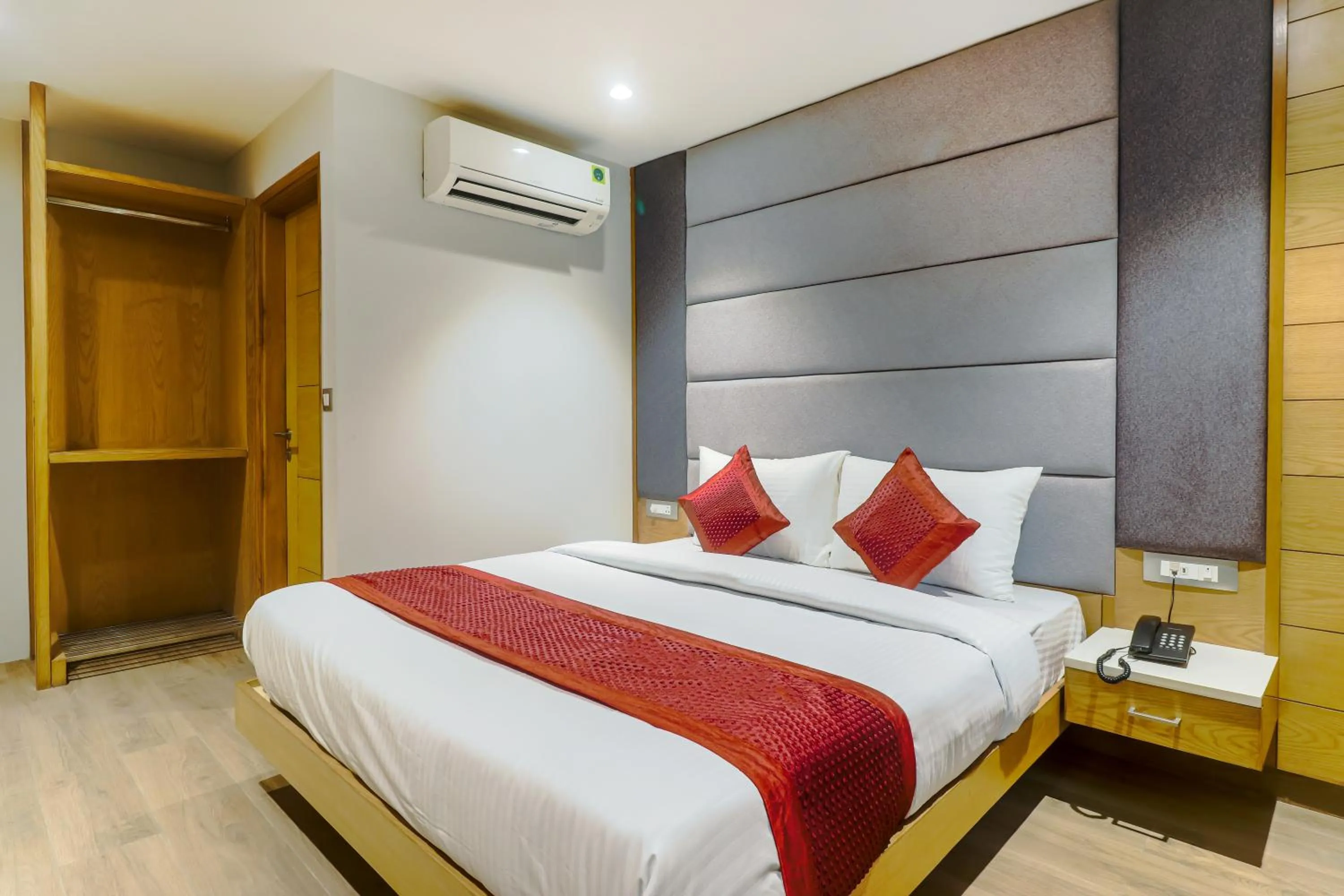 Bed in Hotel Bricks, Karol Bagh, New Delhi