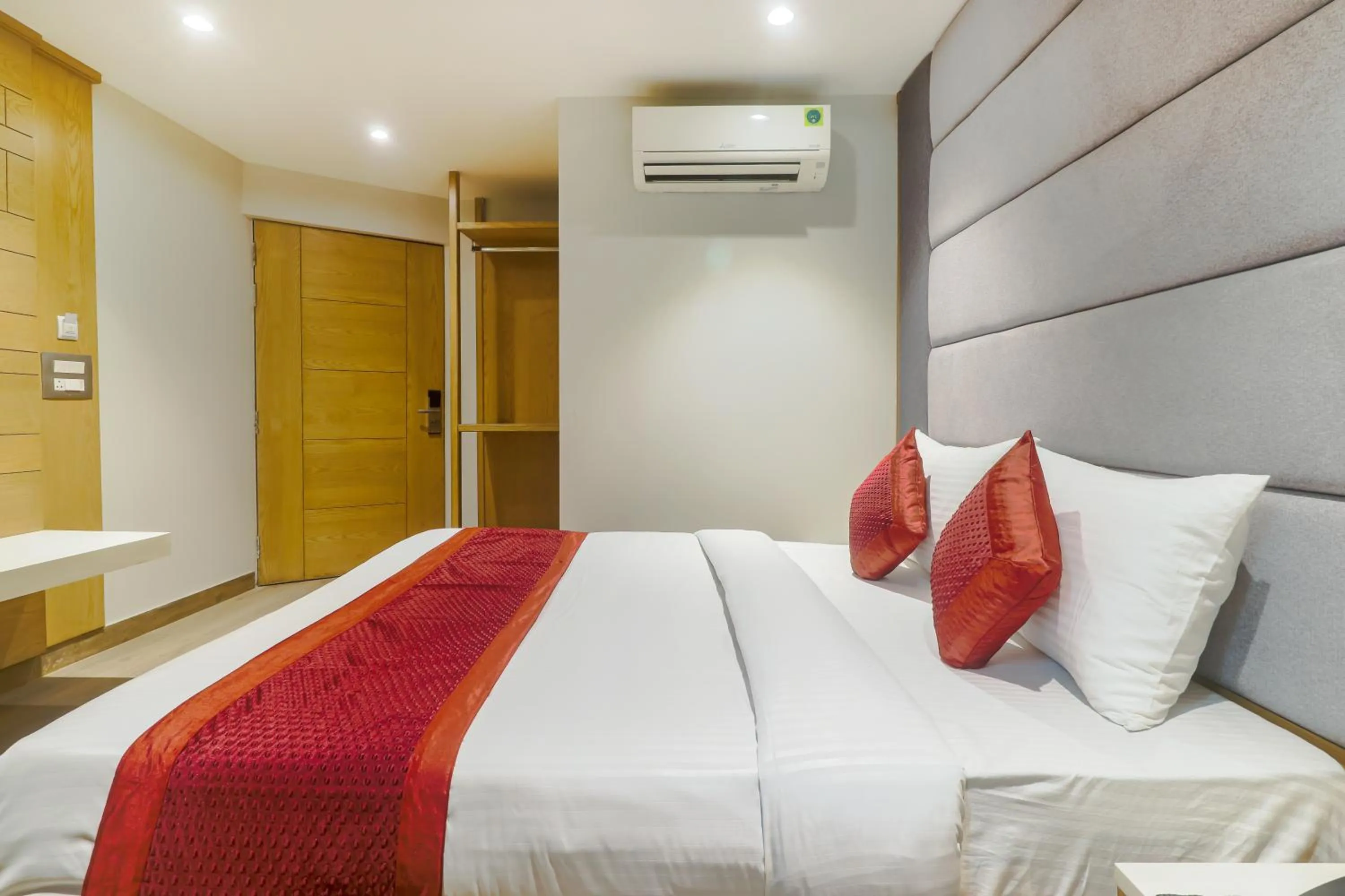 Bed in Hotel Bricks, Karol Bagh, New Delhi