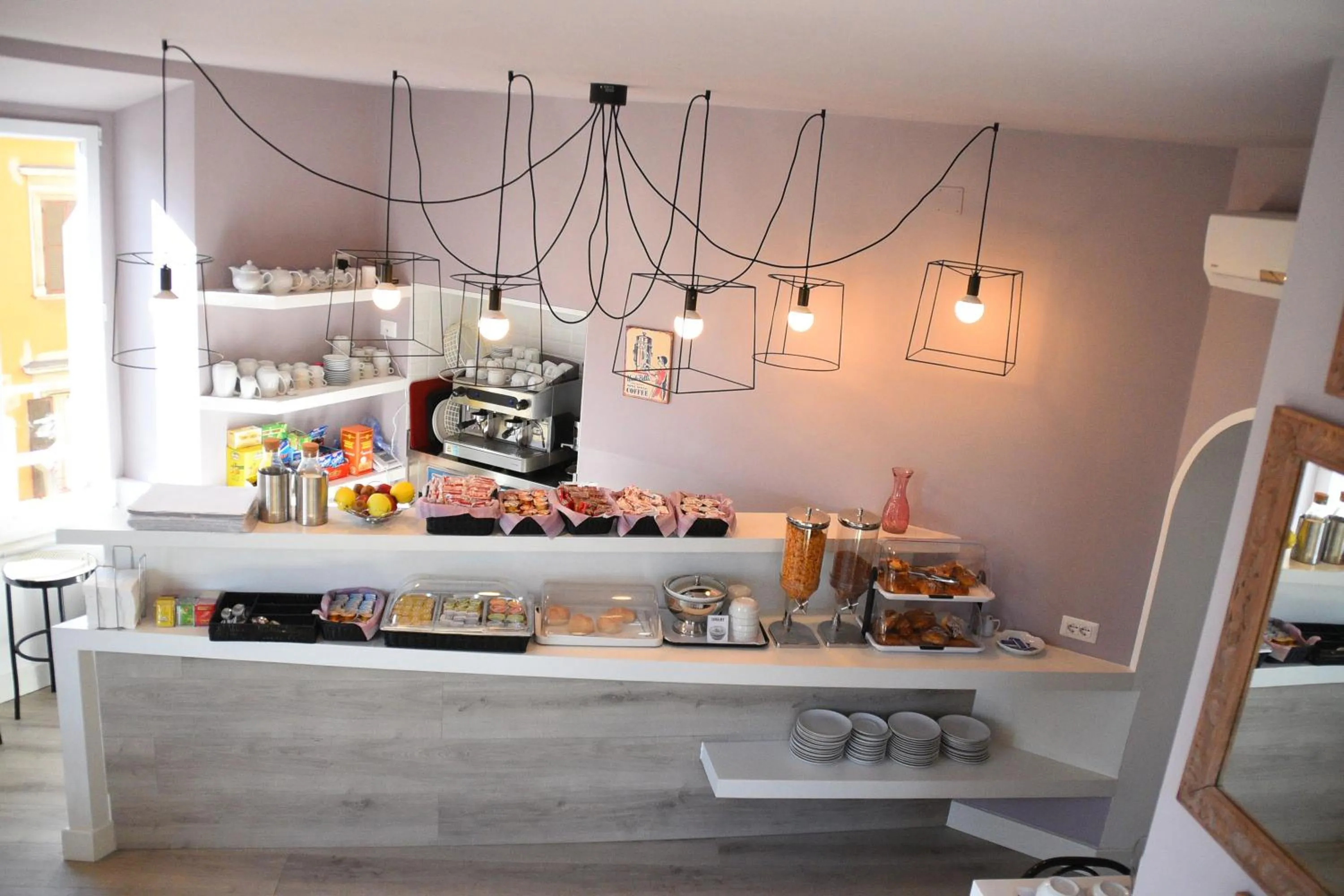 Restaurant/places to eat in Hotel Fiori