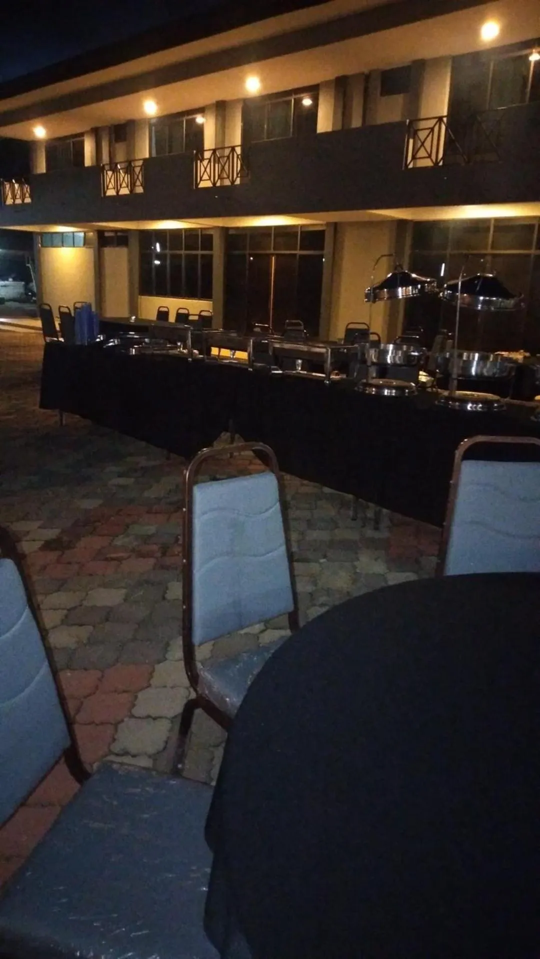 Property building in DLAYARAN HOTEL & CAFE