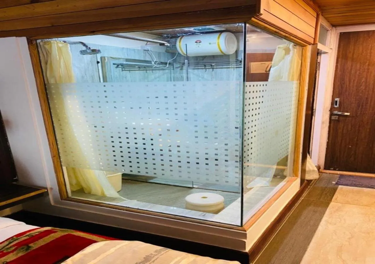 Shower in Hotel Aroma Nainital In house parking