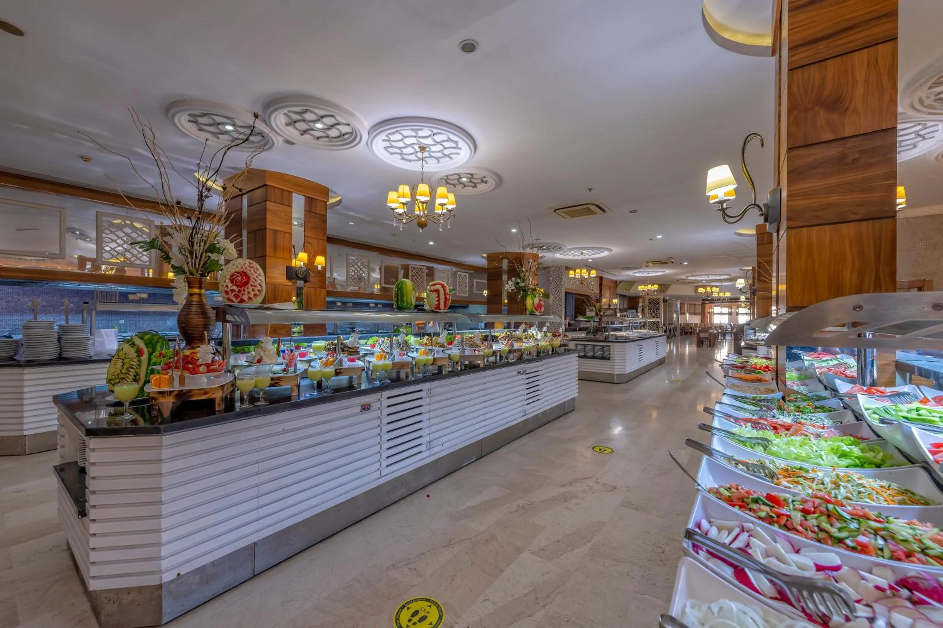 Food and drinks in LRS Hotels Lake River Side Hotel & Spa - Ultra All Inclusive