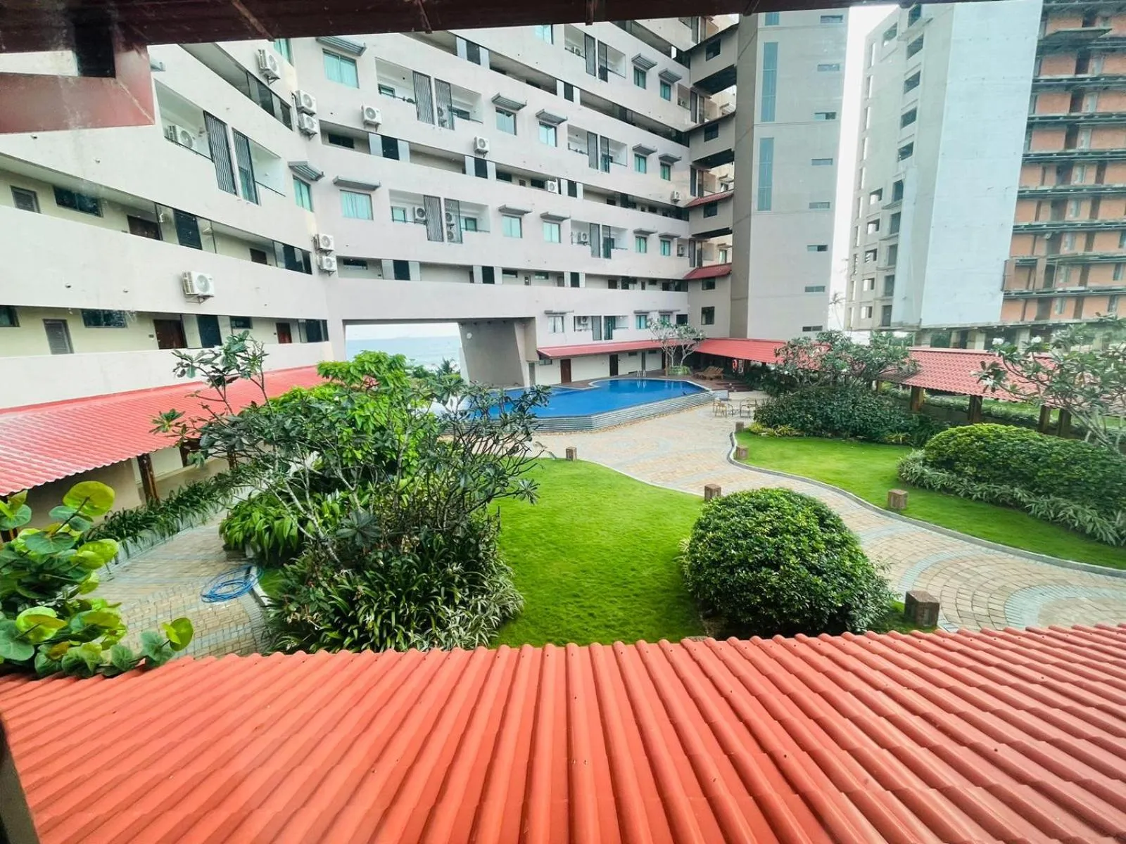 Garden view in Oceanfront Galle by ICC