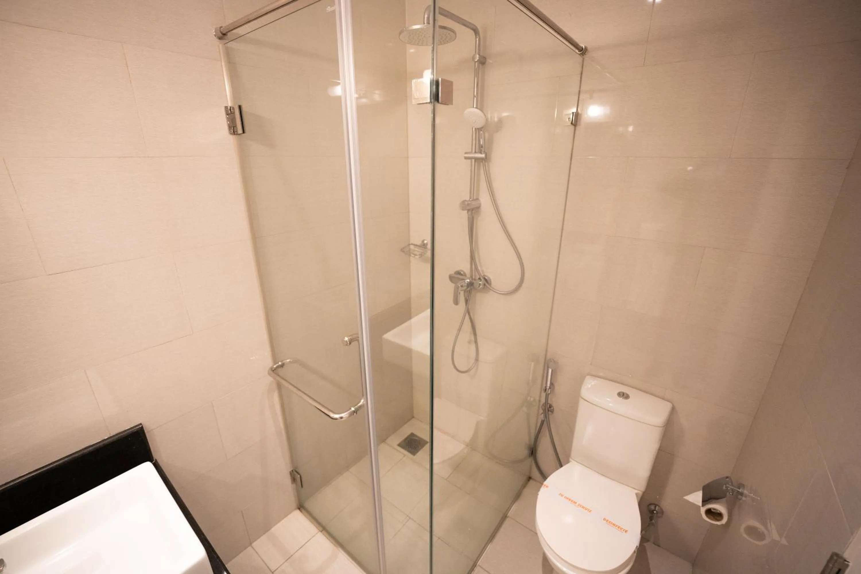 Bathroom in Oceanfront Galle by ICC