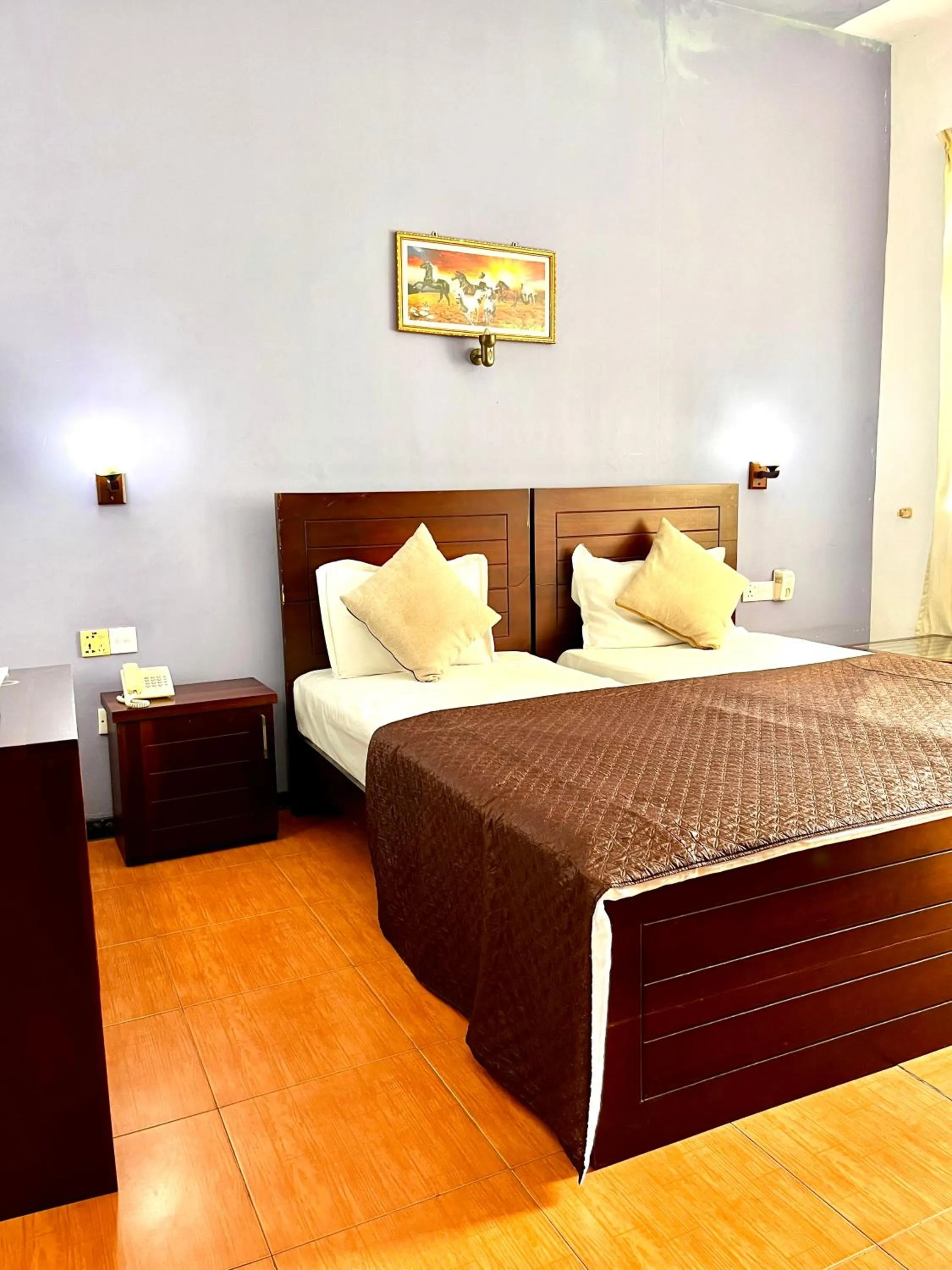 Bed in Subhas Tourist Hotel