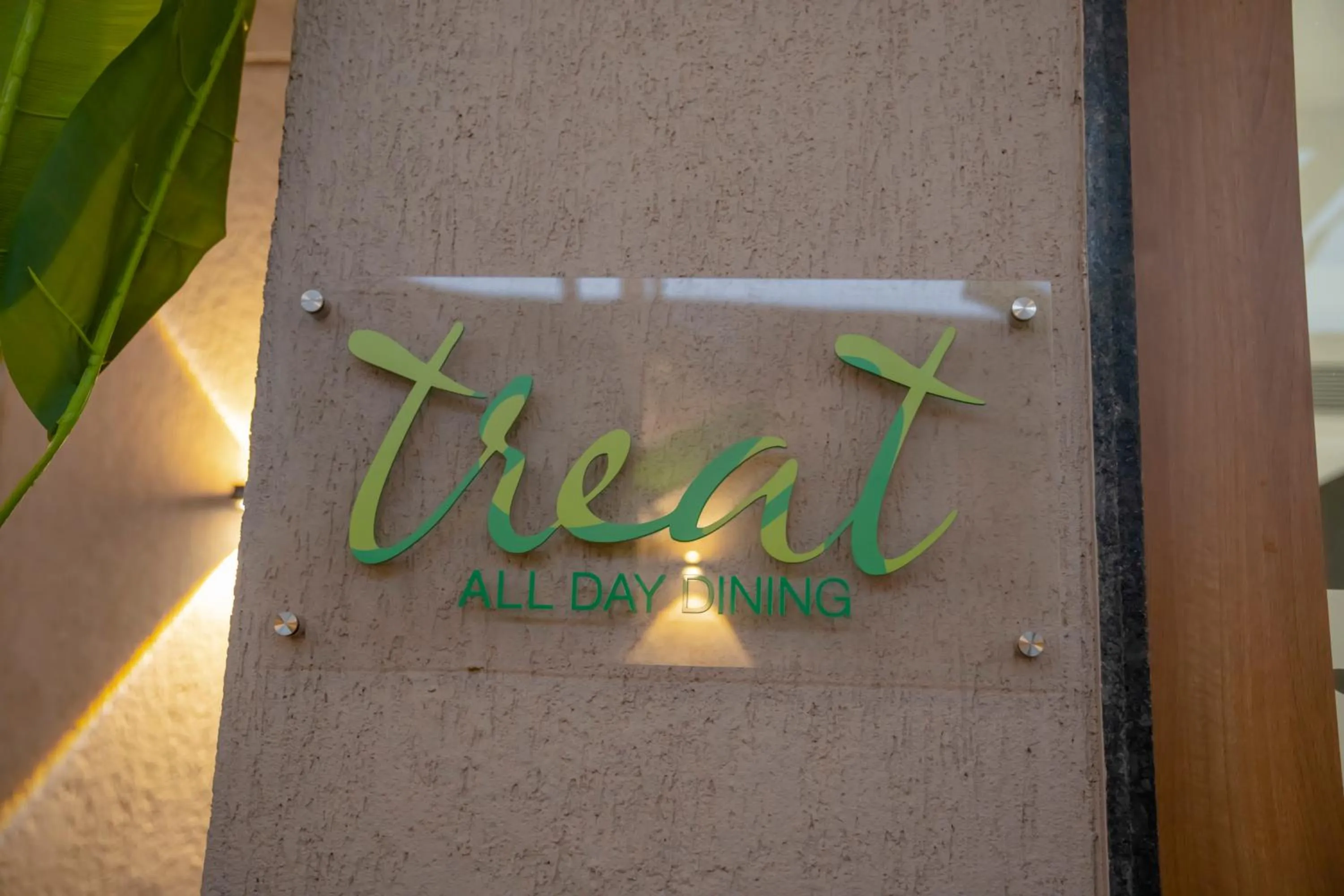 Restaurant/places to eat in Zip By Spree Hotels Chakan, Pune