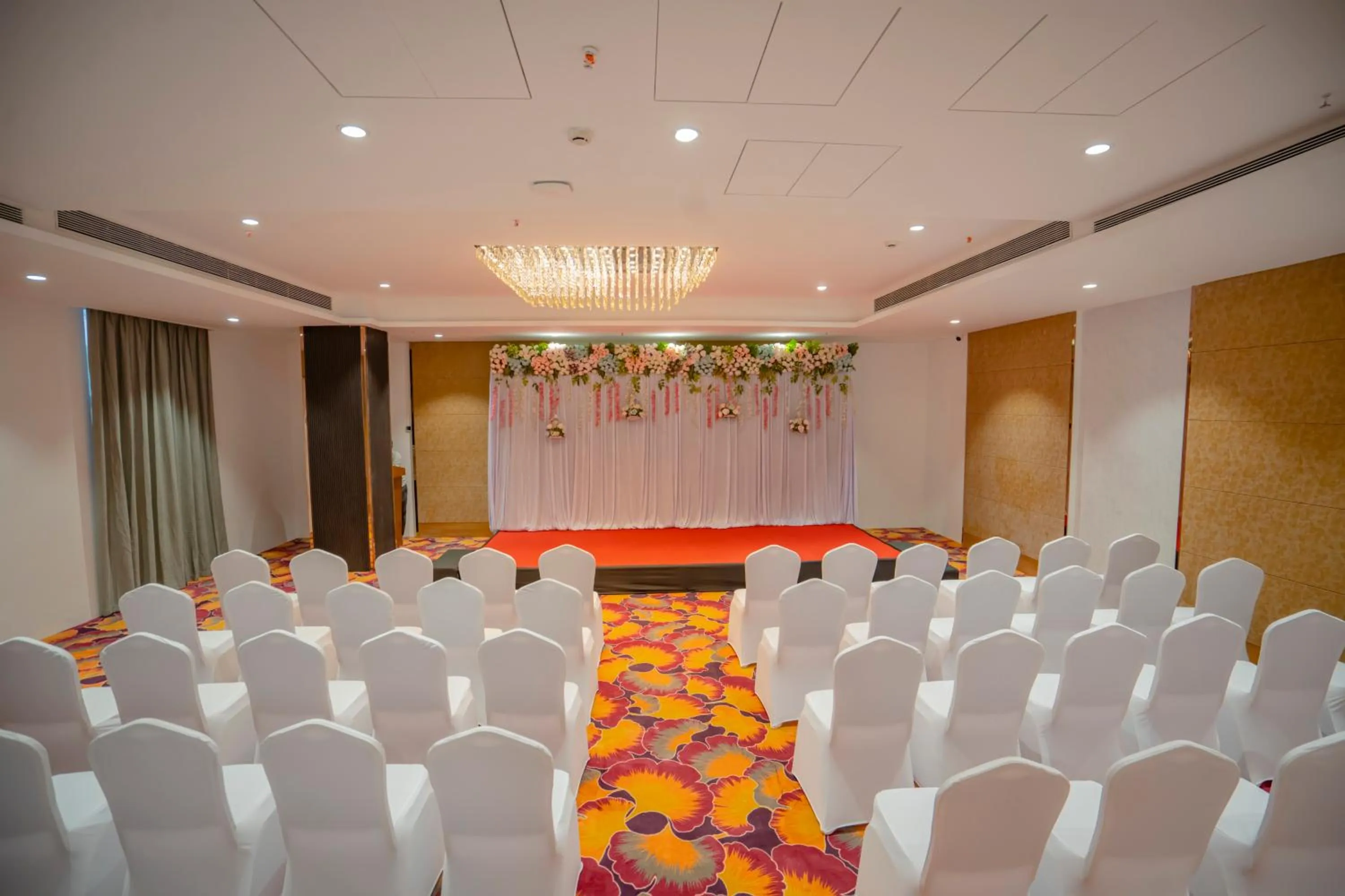 Banquet/Function facilities in Zip By Spree Hotels Chakan, Pune