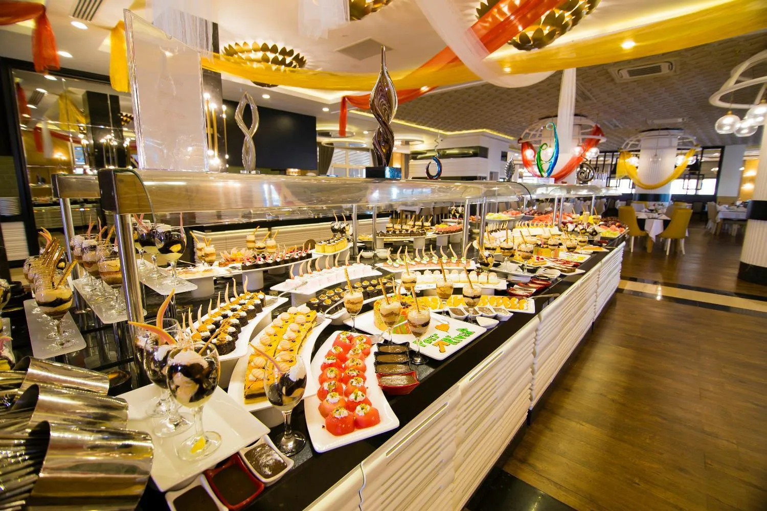 Food and drinks in LRS Hotels Port River Hotel & Spa - Ultra All Inclusive