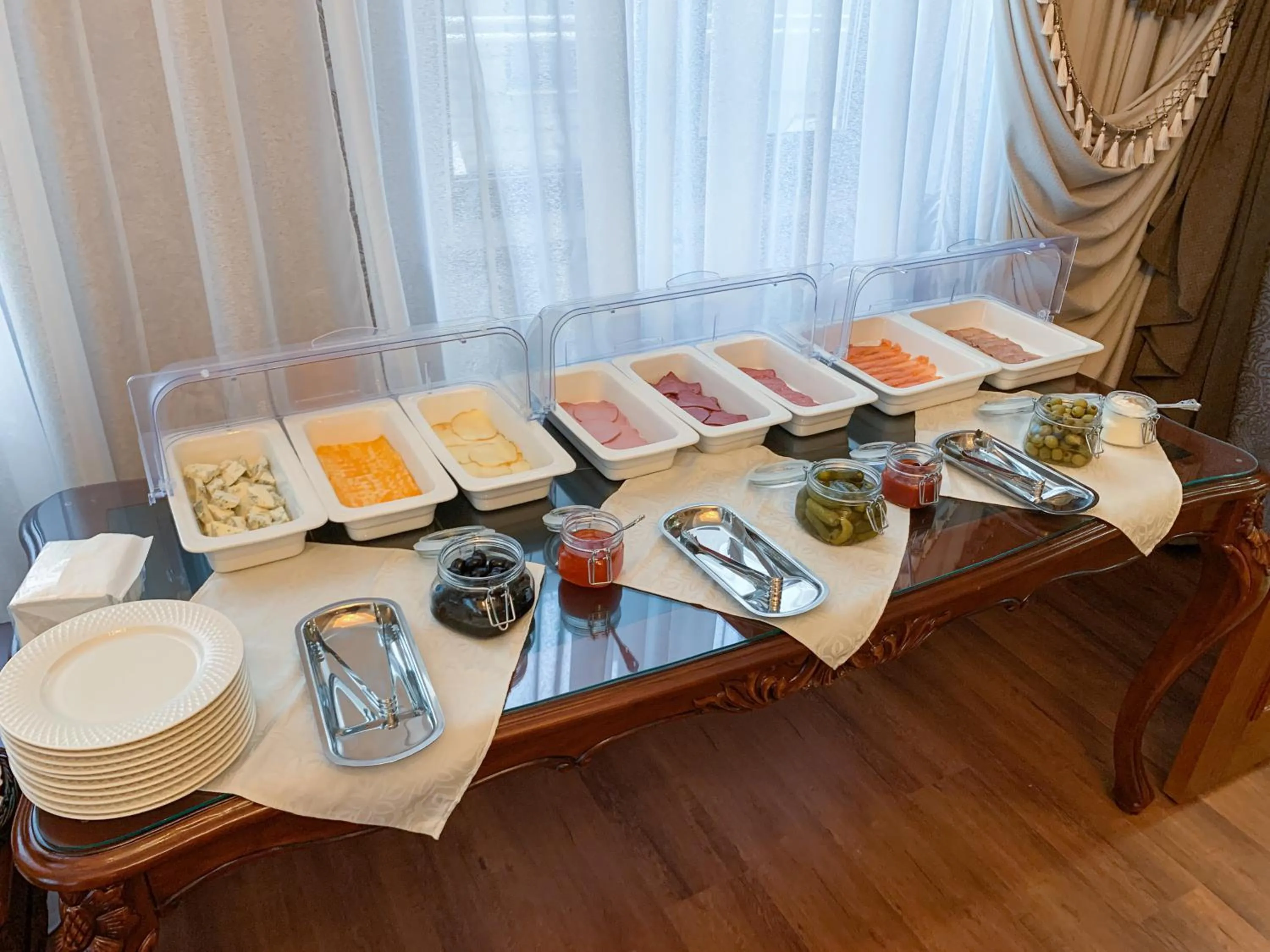 Food and drinks in GREGORY Boutique Hotel Chisinau