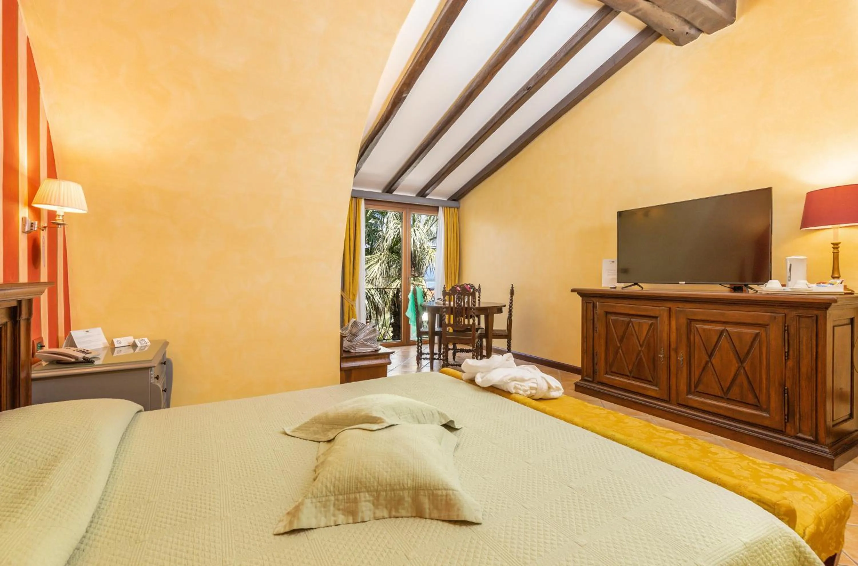 Photo of the whole room, Bed in Hotel Arbatasar