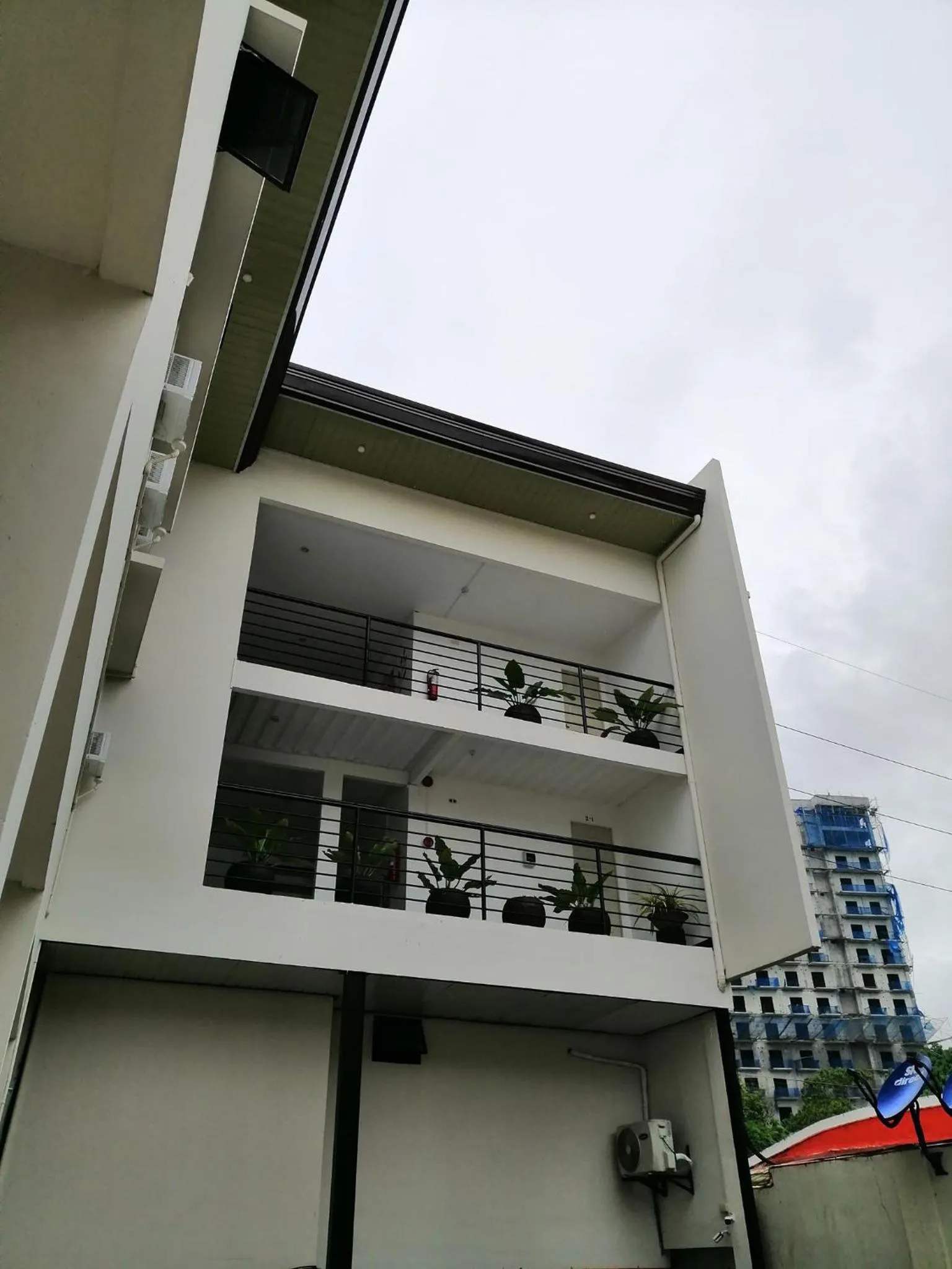 Property building in AMARANTA SUITES