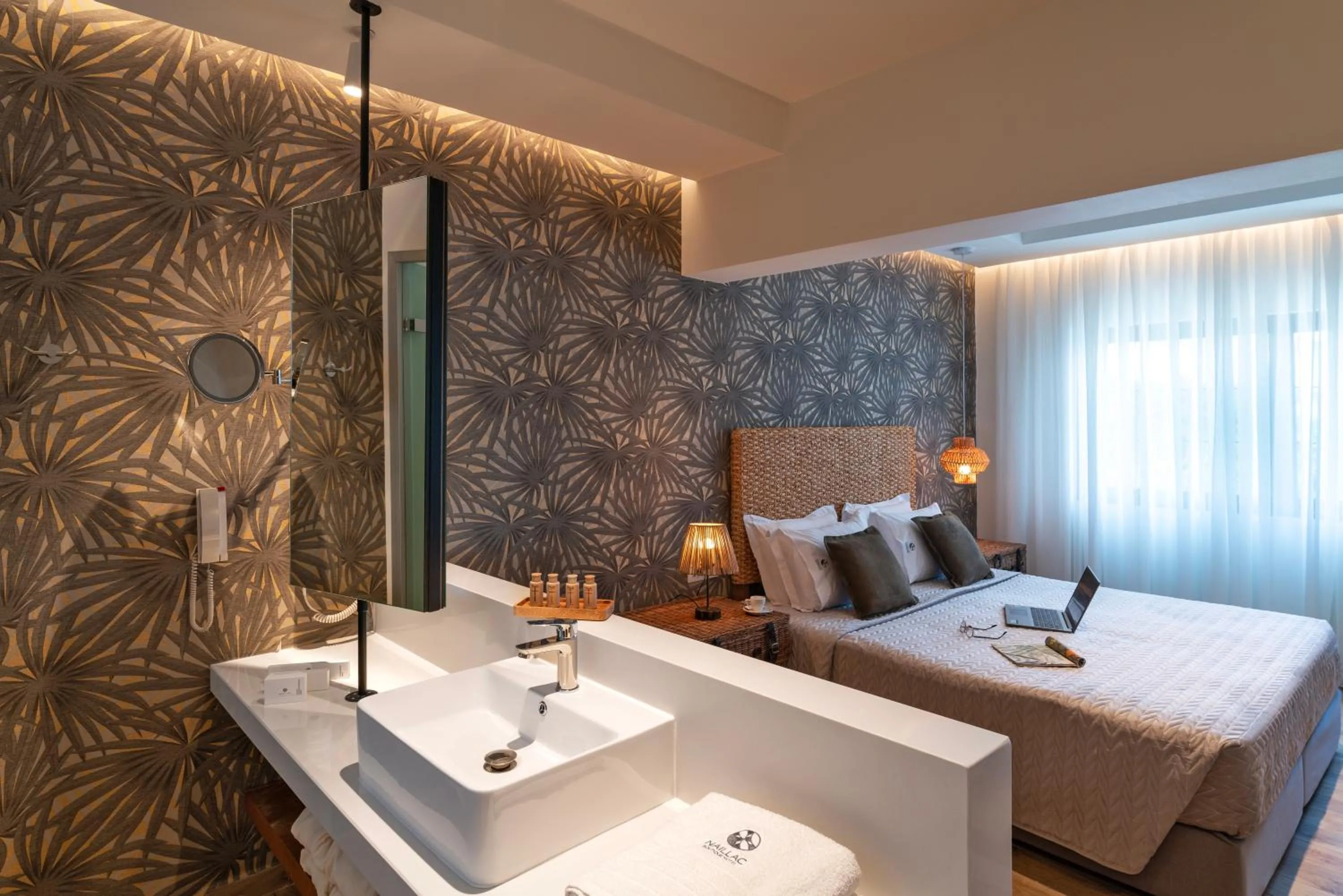 Photo of the whole room, Bed in Naillac Boutique Hotel