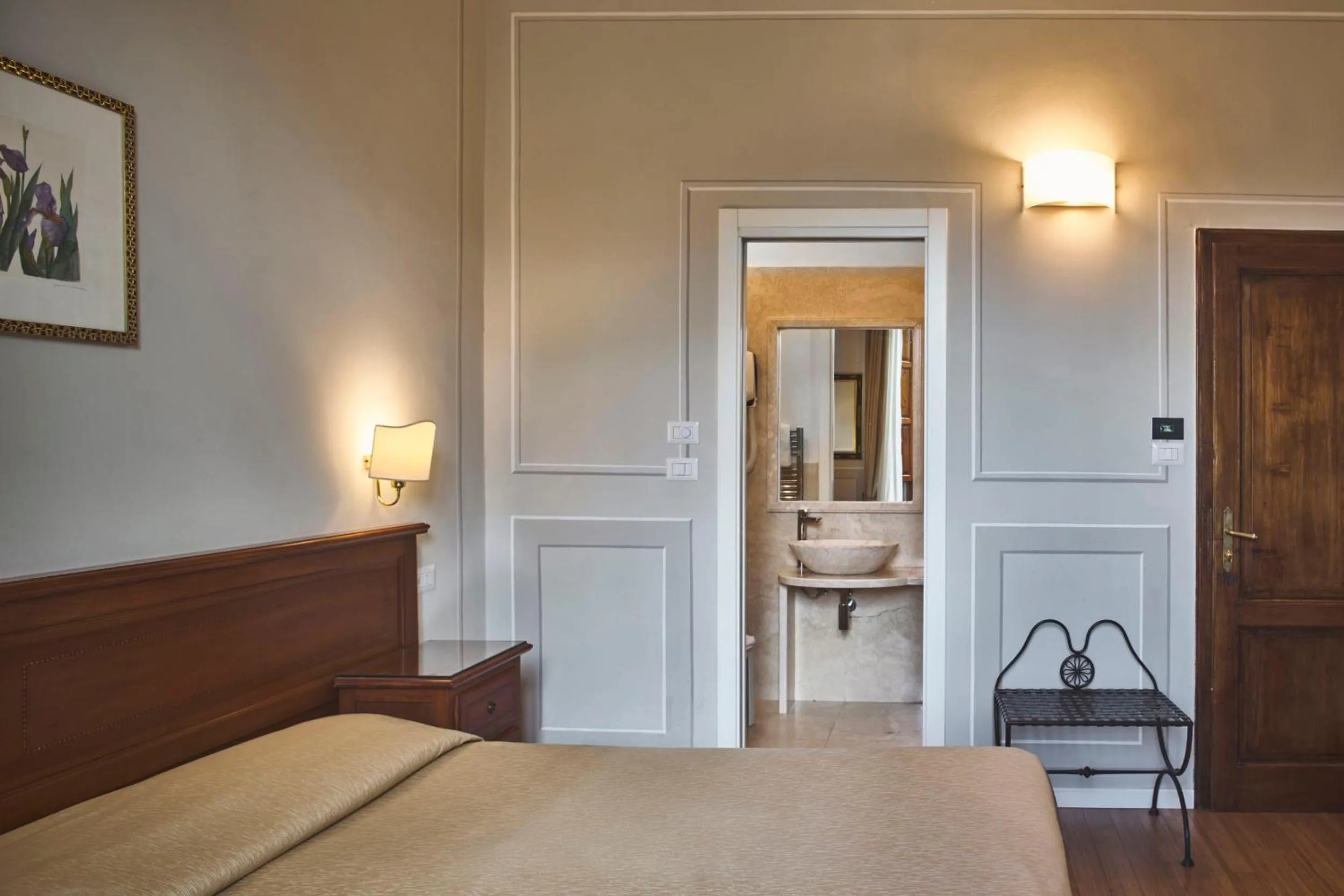 Bed in Albergo Chiusarelli