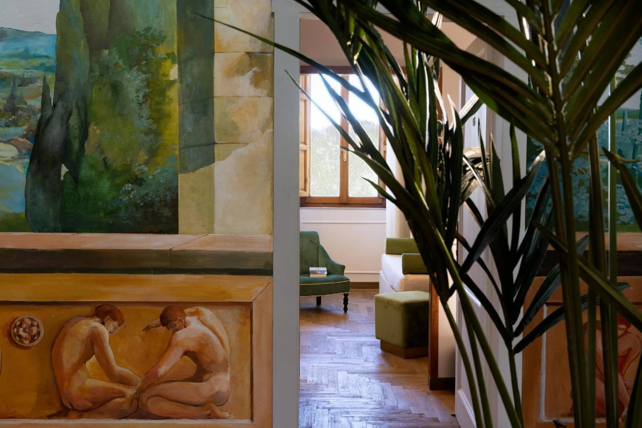 Decorative detail in Albergo Chiusarelli