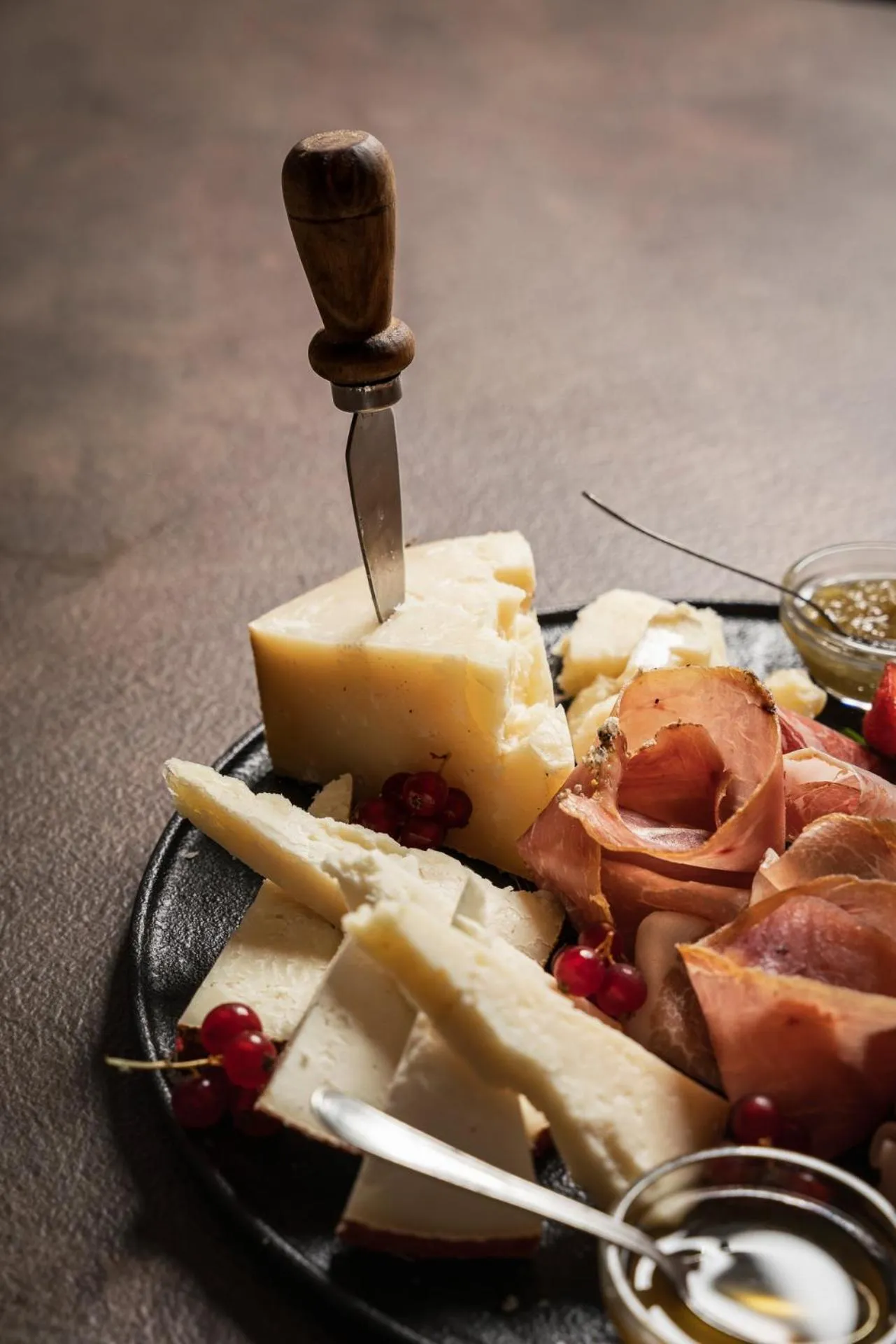 Restaurant/places to eat in Hotel Athena