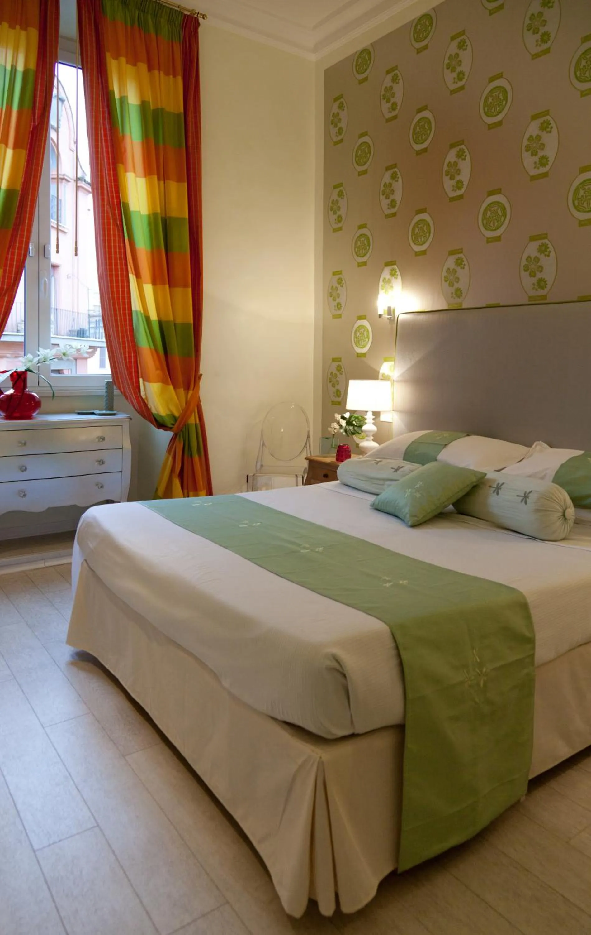 Bedroom, Bed in 66 Imperial Inn Deluxe B&B