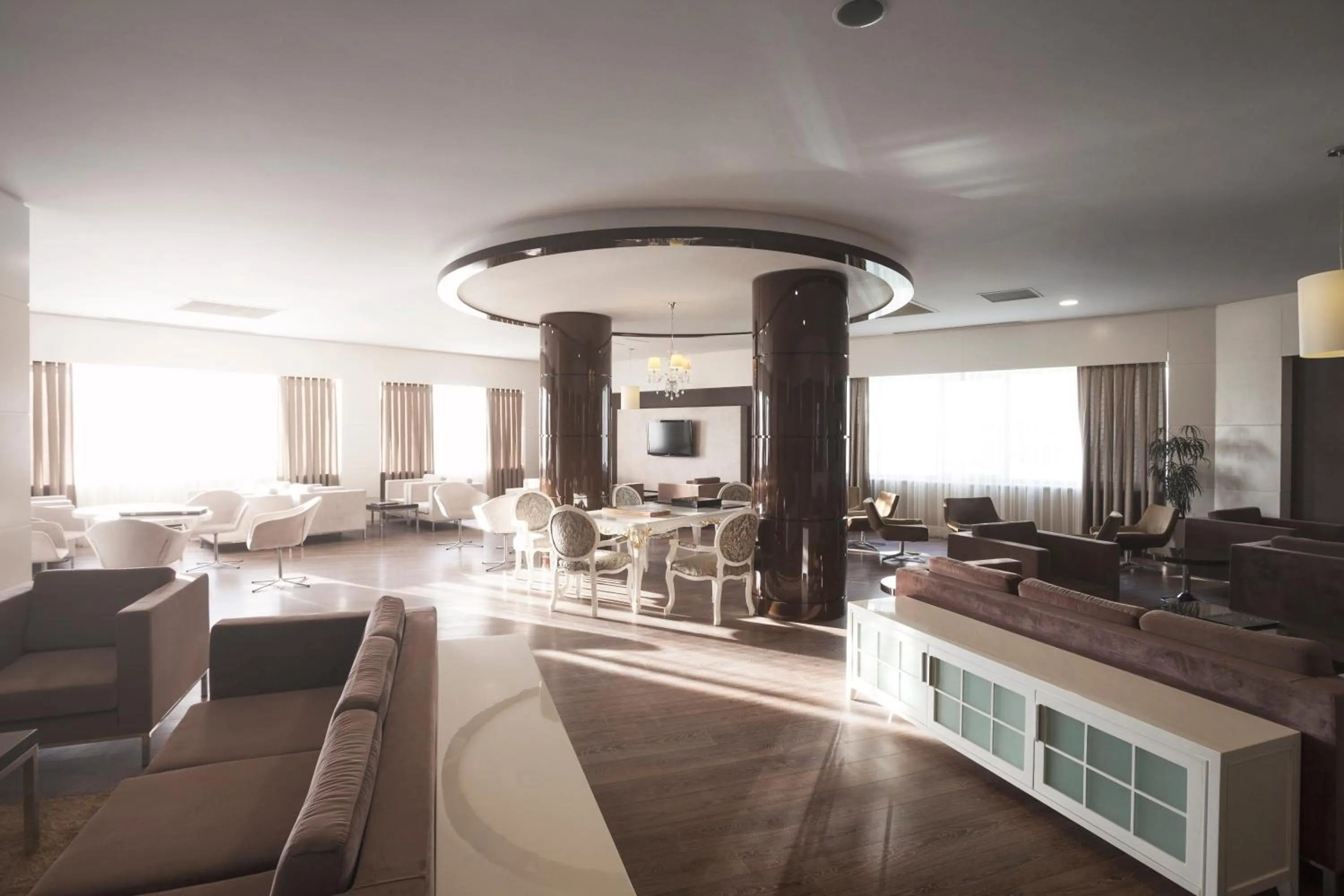 Decorative detail in Gashalti Health Hotel Naftalan