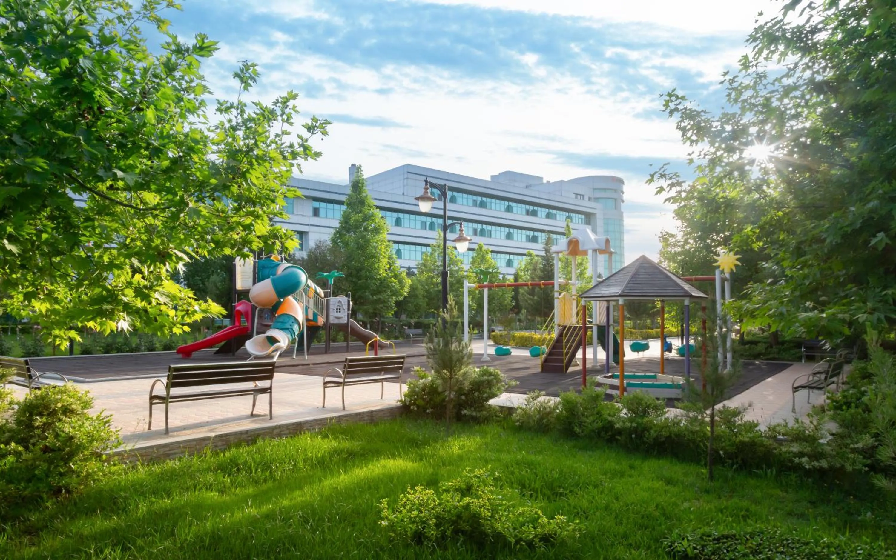 Inner courtyard view in Gashalti Health Hotel Naftalan