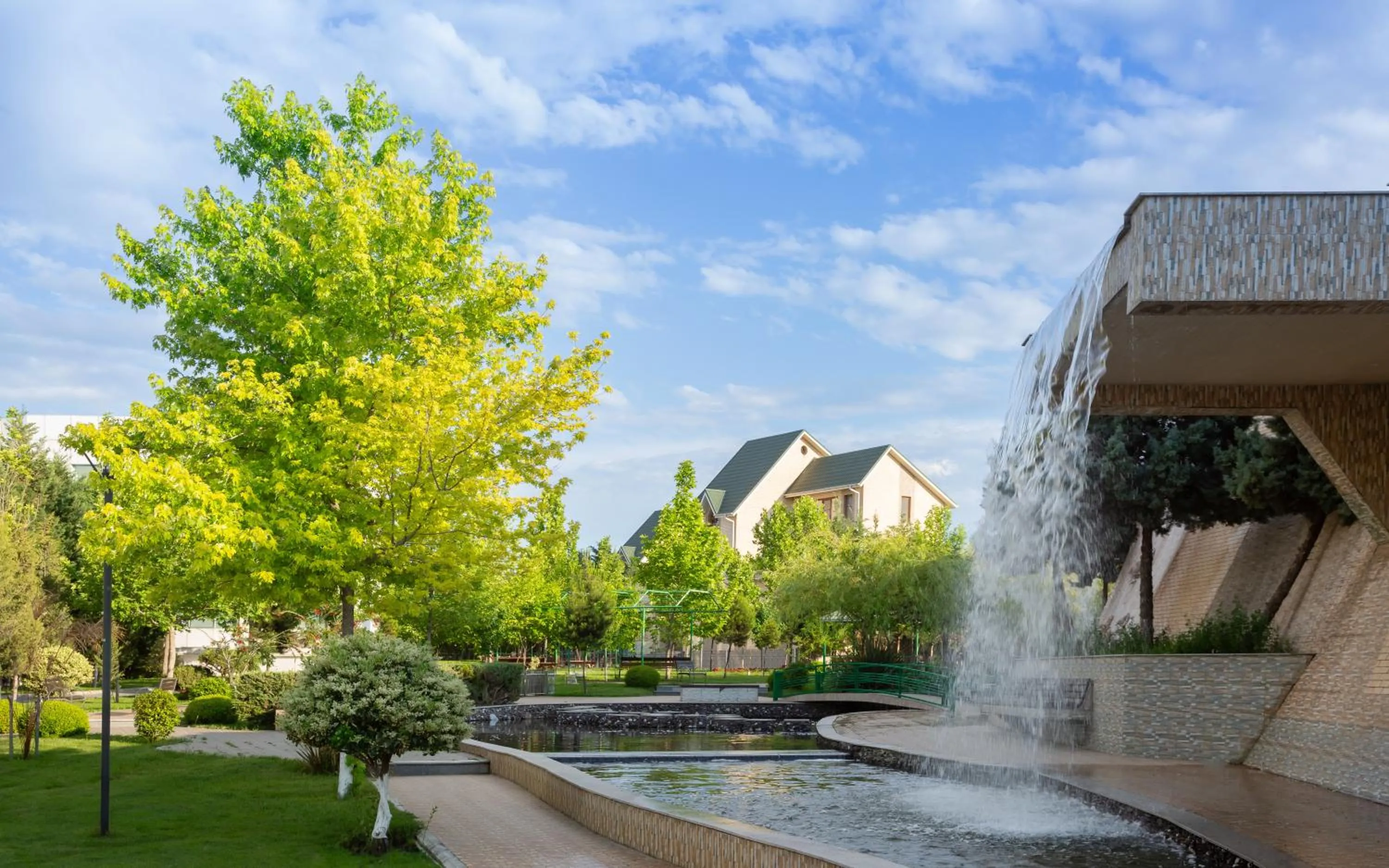 Garden in Gashalti Health Hotel Naftalan
