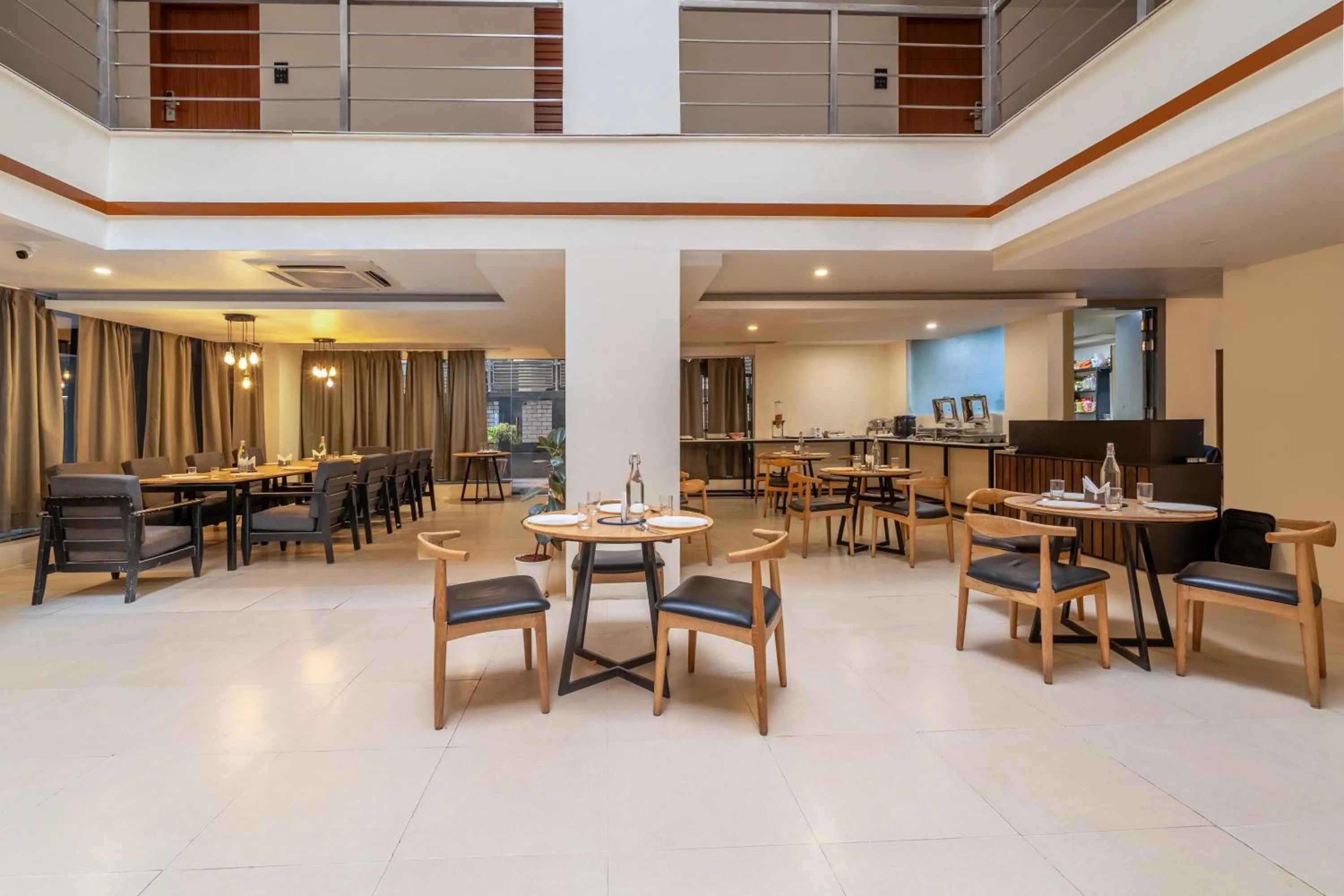Restaurant/places to eat in Monday Hotels Hitec City