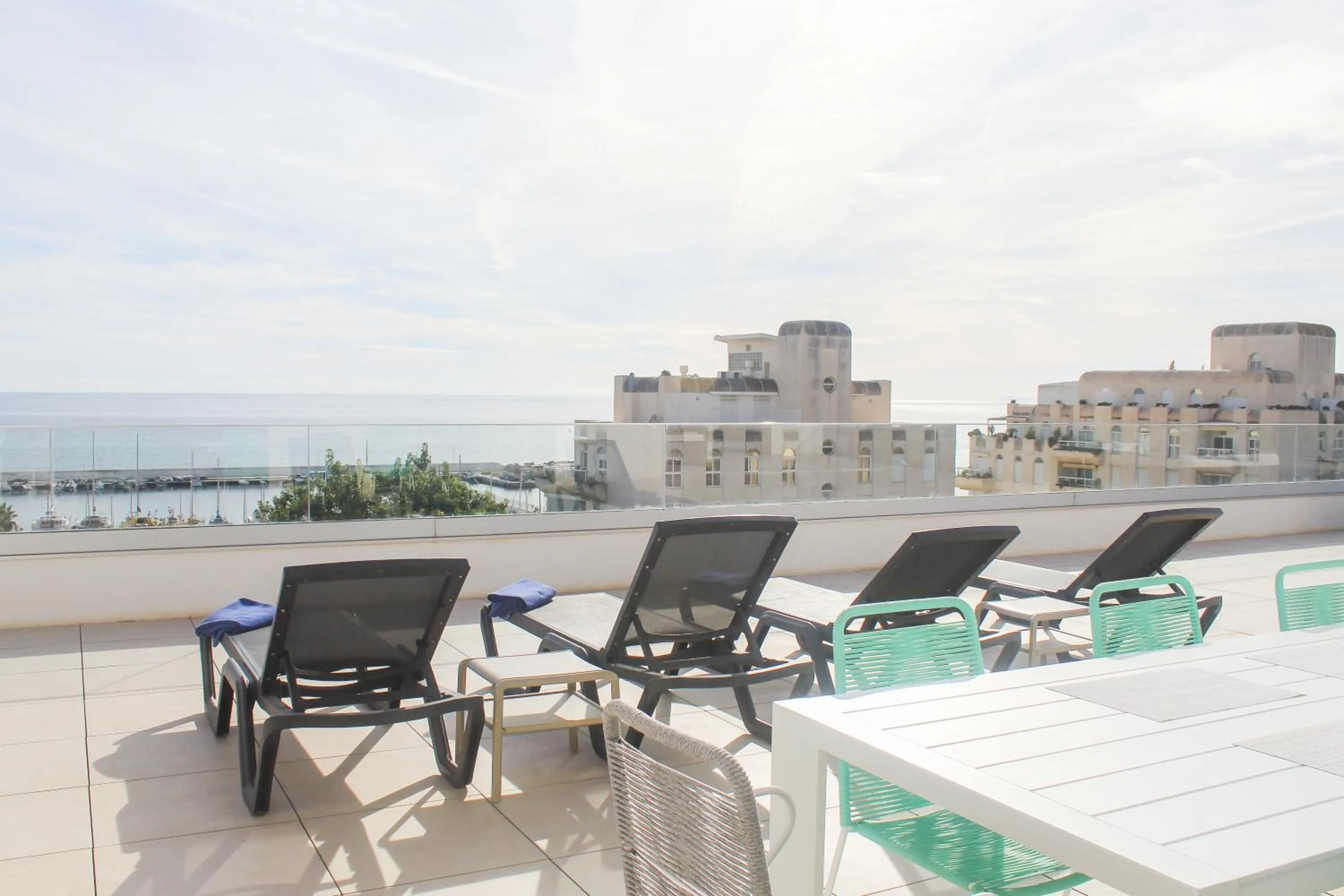 Solarium in Aqua Apartments Bellamar, Marbella