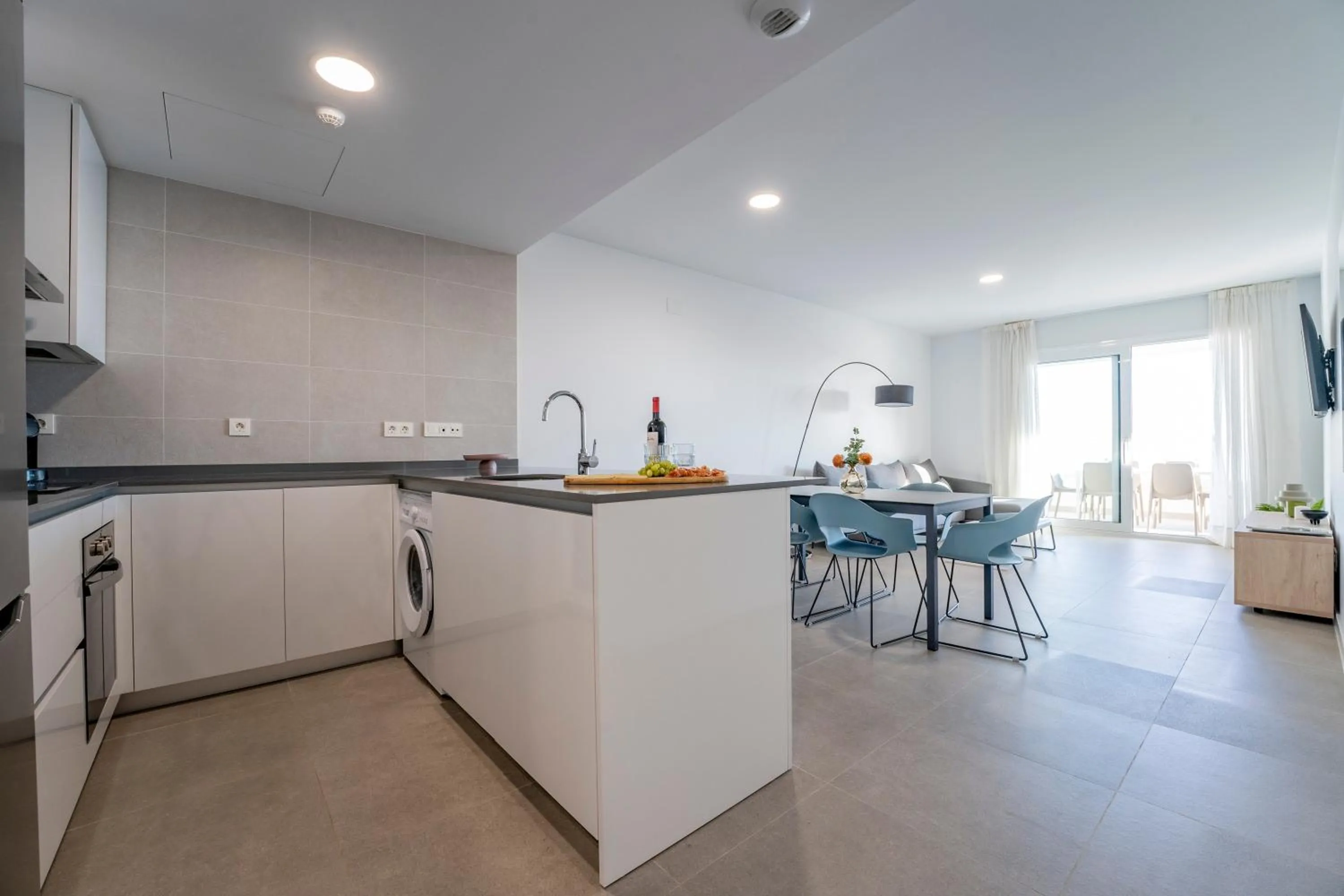 Kitchen or kitchenette in Aqua Apartments Bellamar, Marbella