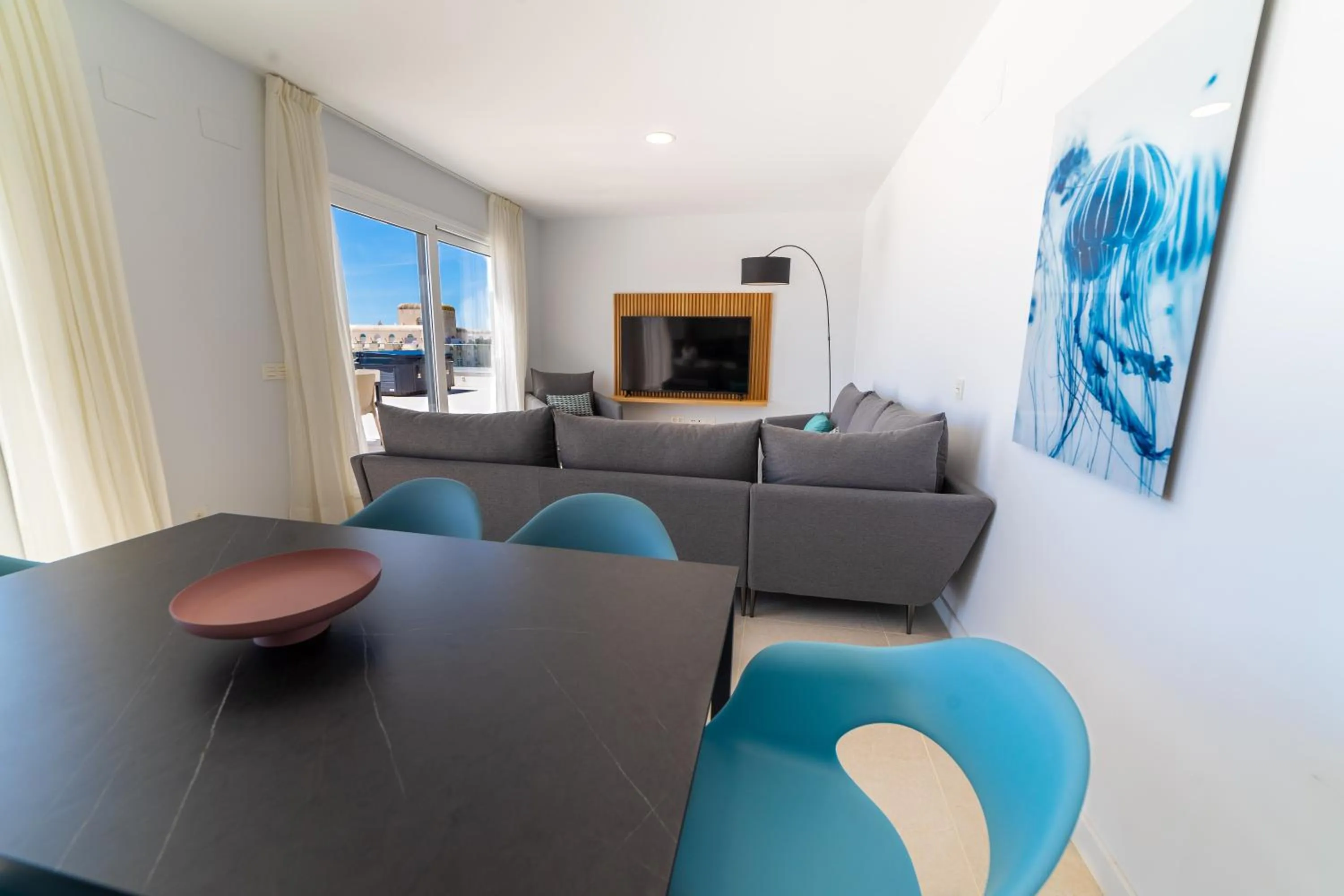 TV and multimedia in Aqua Apartments Bellamar, Marbella