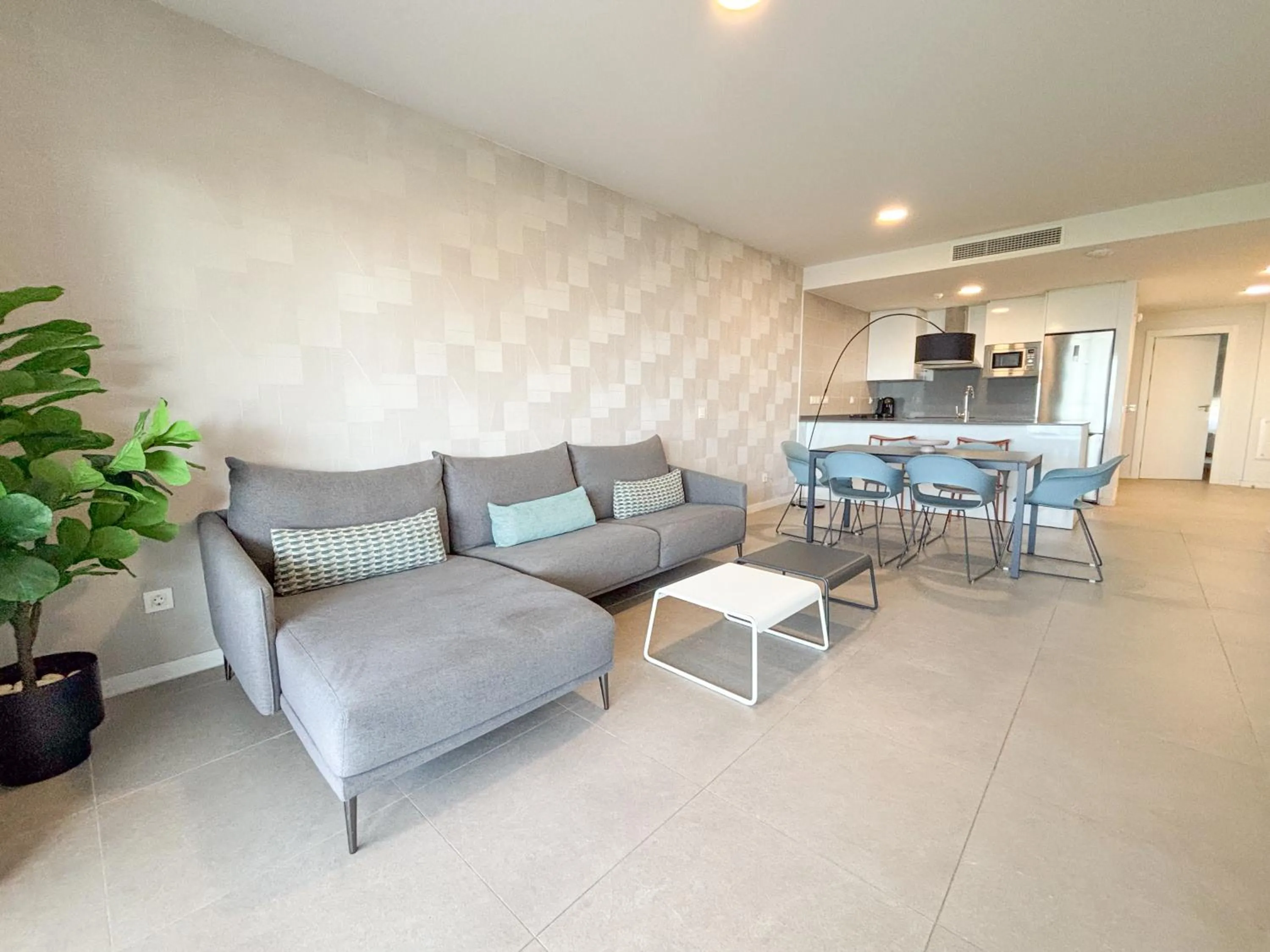 Living room in Aqua Apartments Bellamar, Marbella