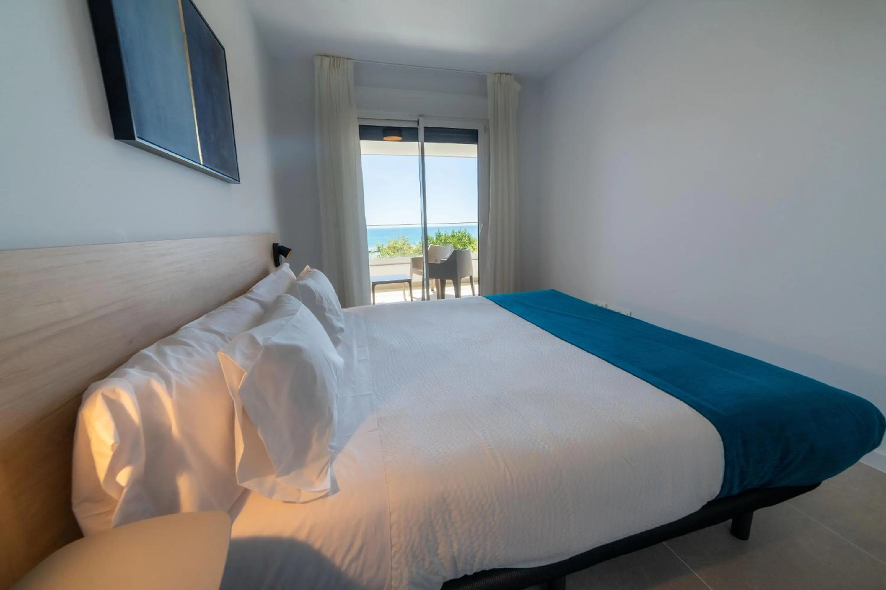 Bed in Aqua Apartments Bellamar, Marbella