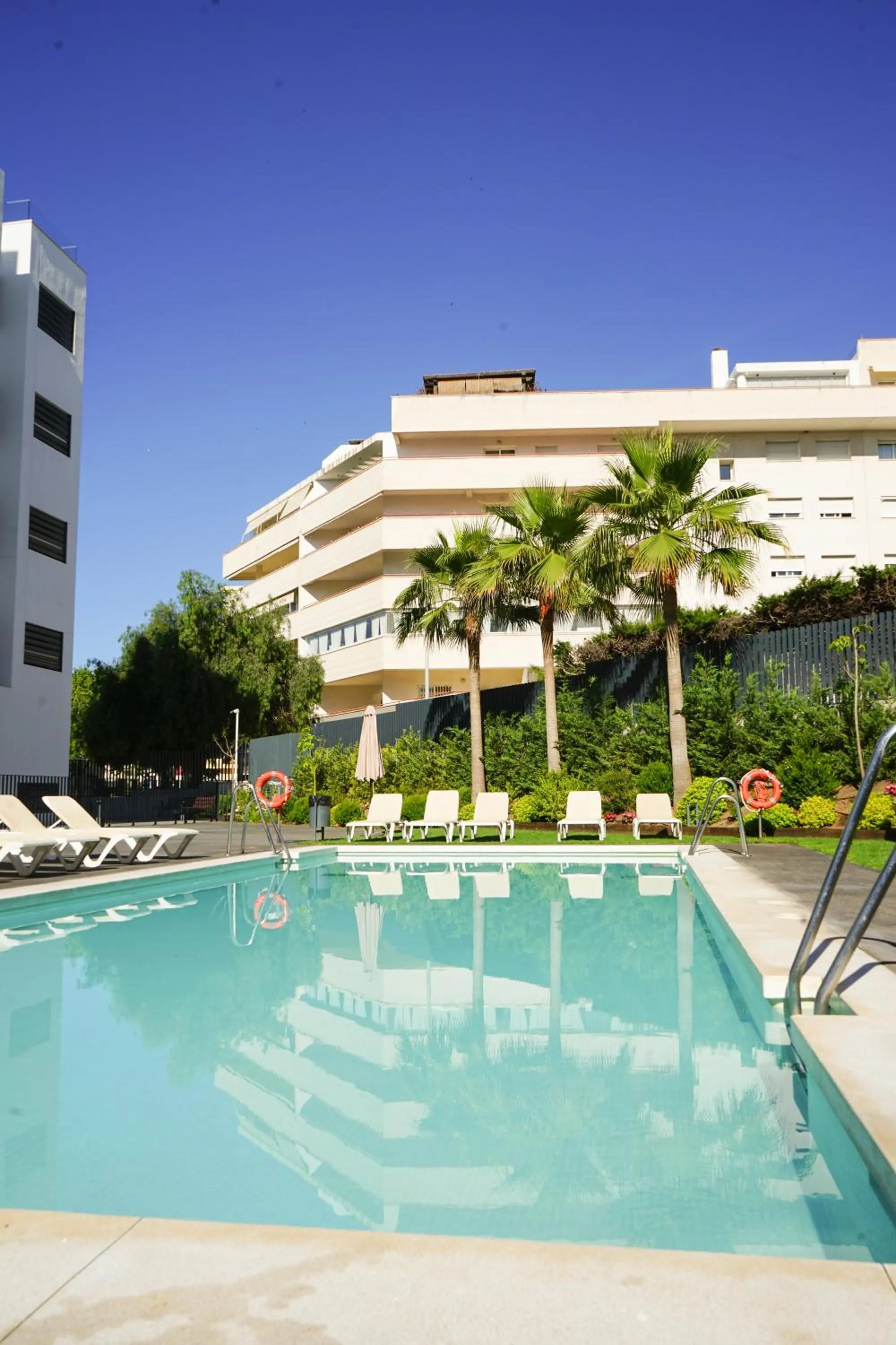 Swimming pool in Aqua Apartments Bellamar, Marbella