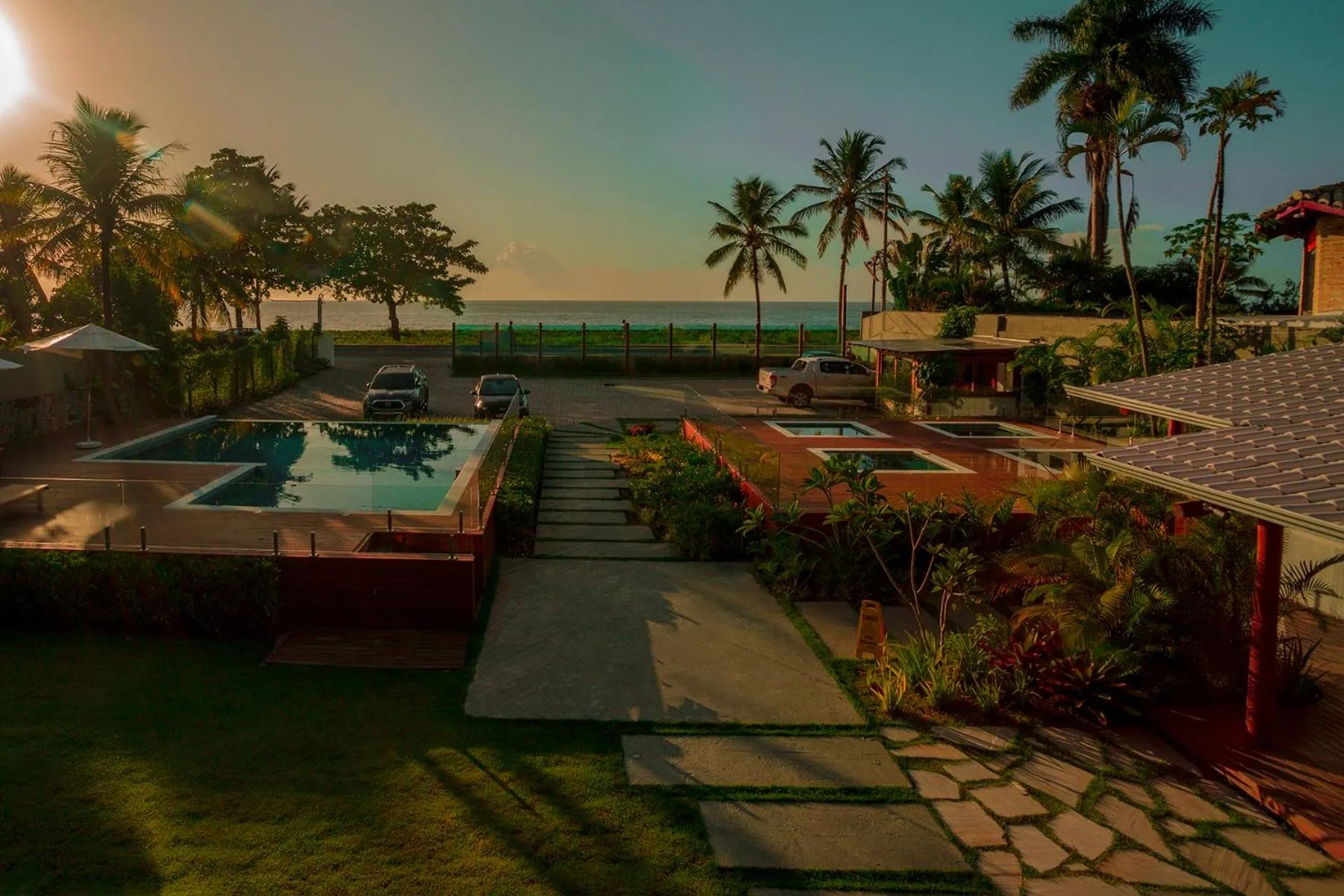 Property building in Tropical Beach