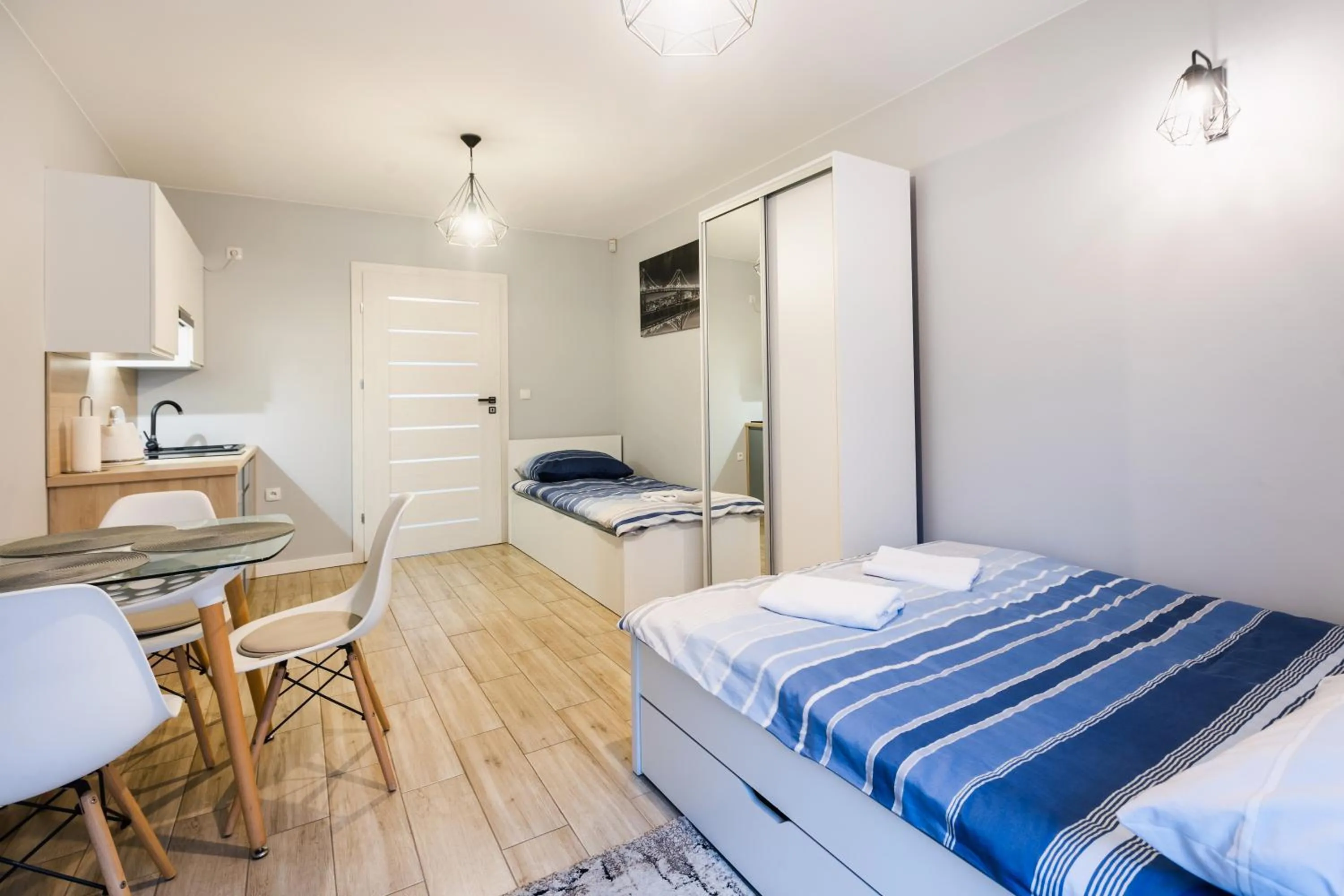 Bed in Apartamenty,pokoje Paholski