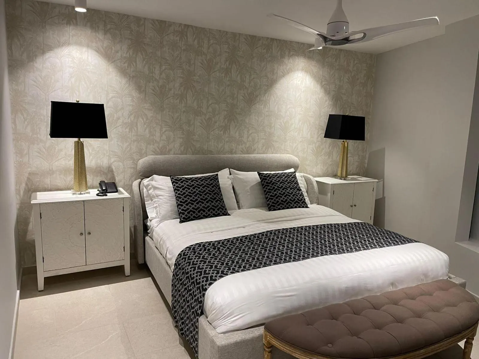 Photo of the whole room, Bed in Hotel Boutique Casa Hendaus - Adults Only