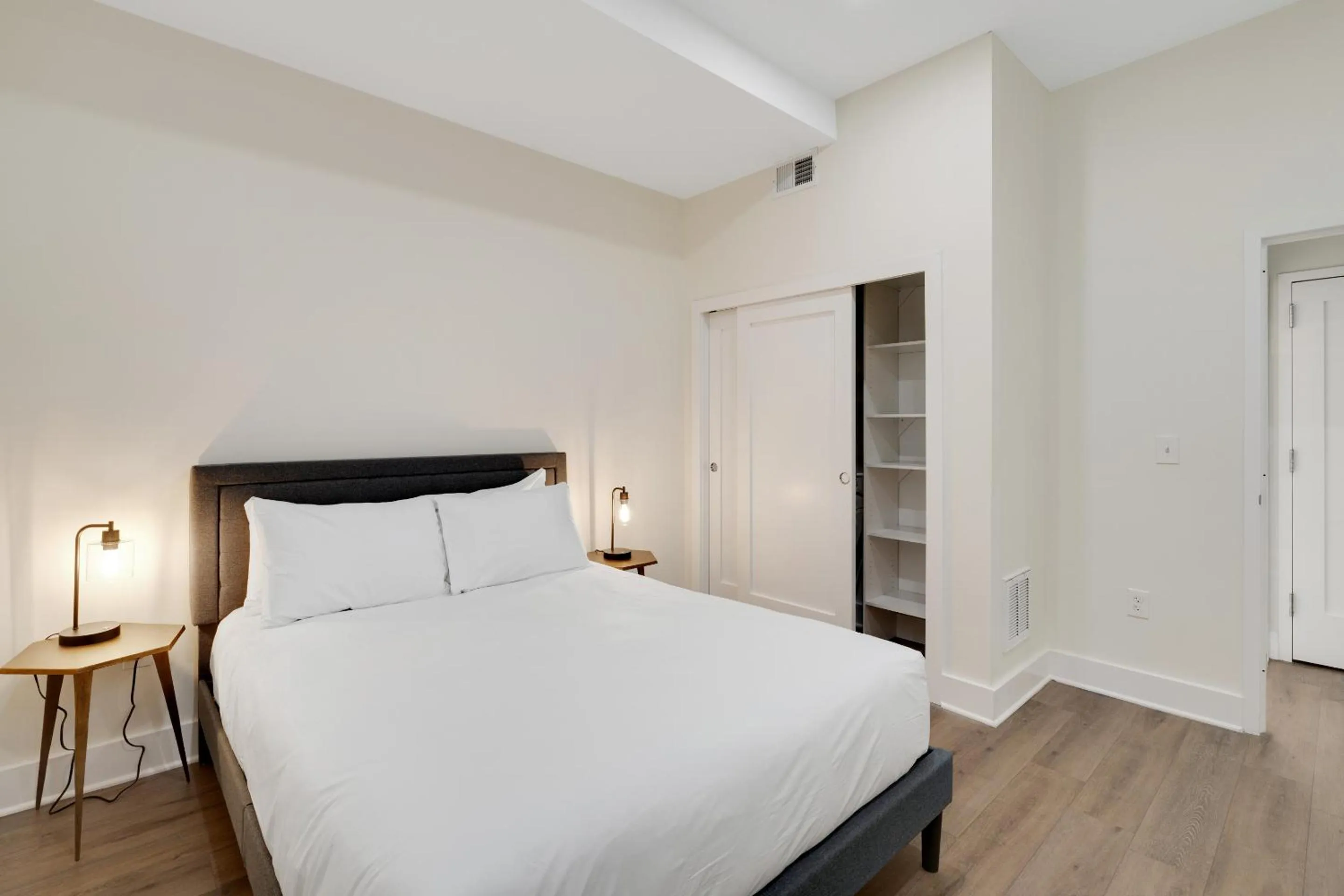 Bedroom, Bed in The Ledger Residences by Sosuite - Old City