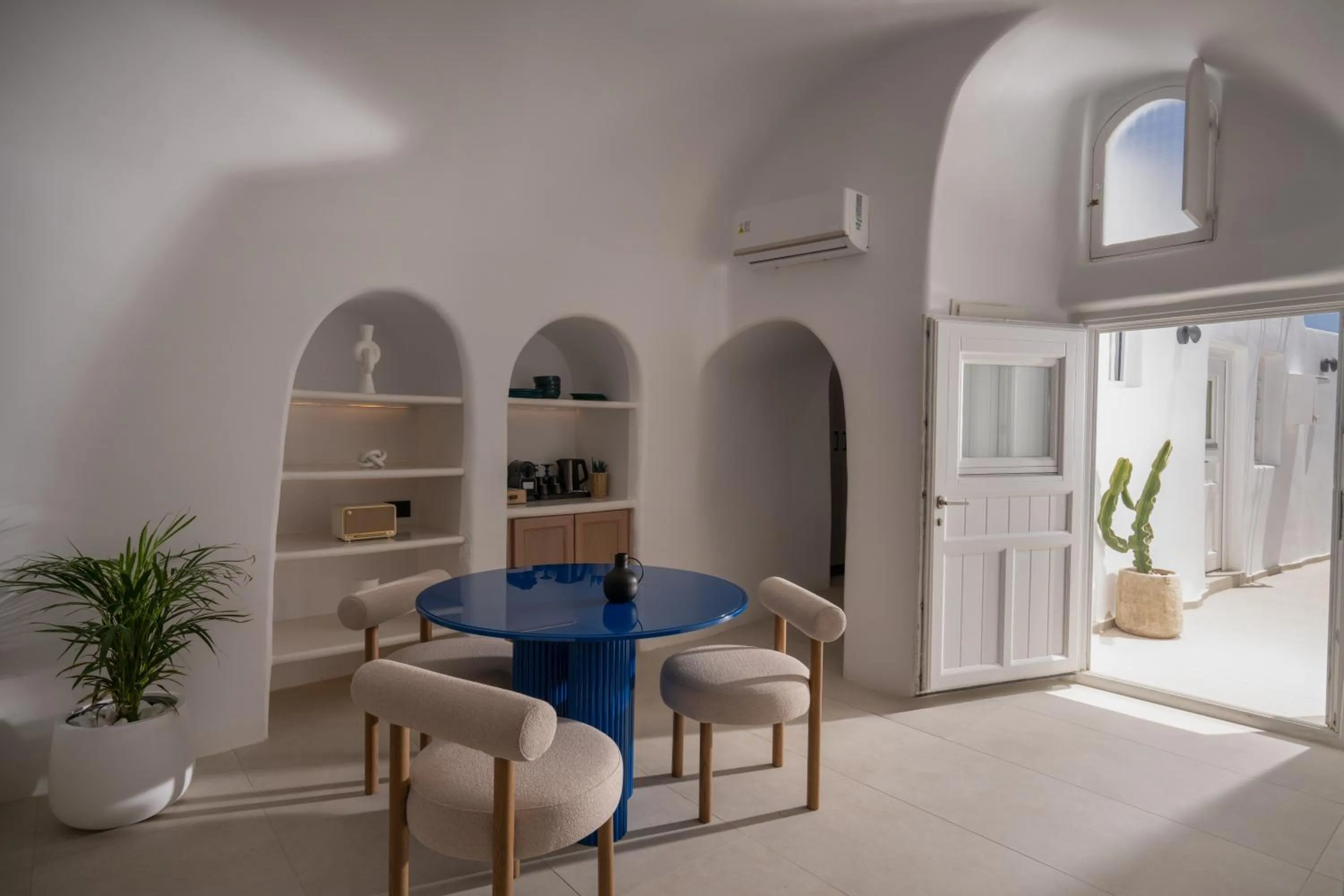 Living room in U & ME SUITES