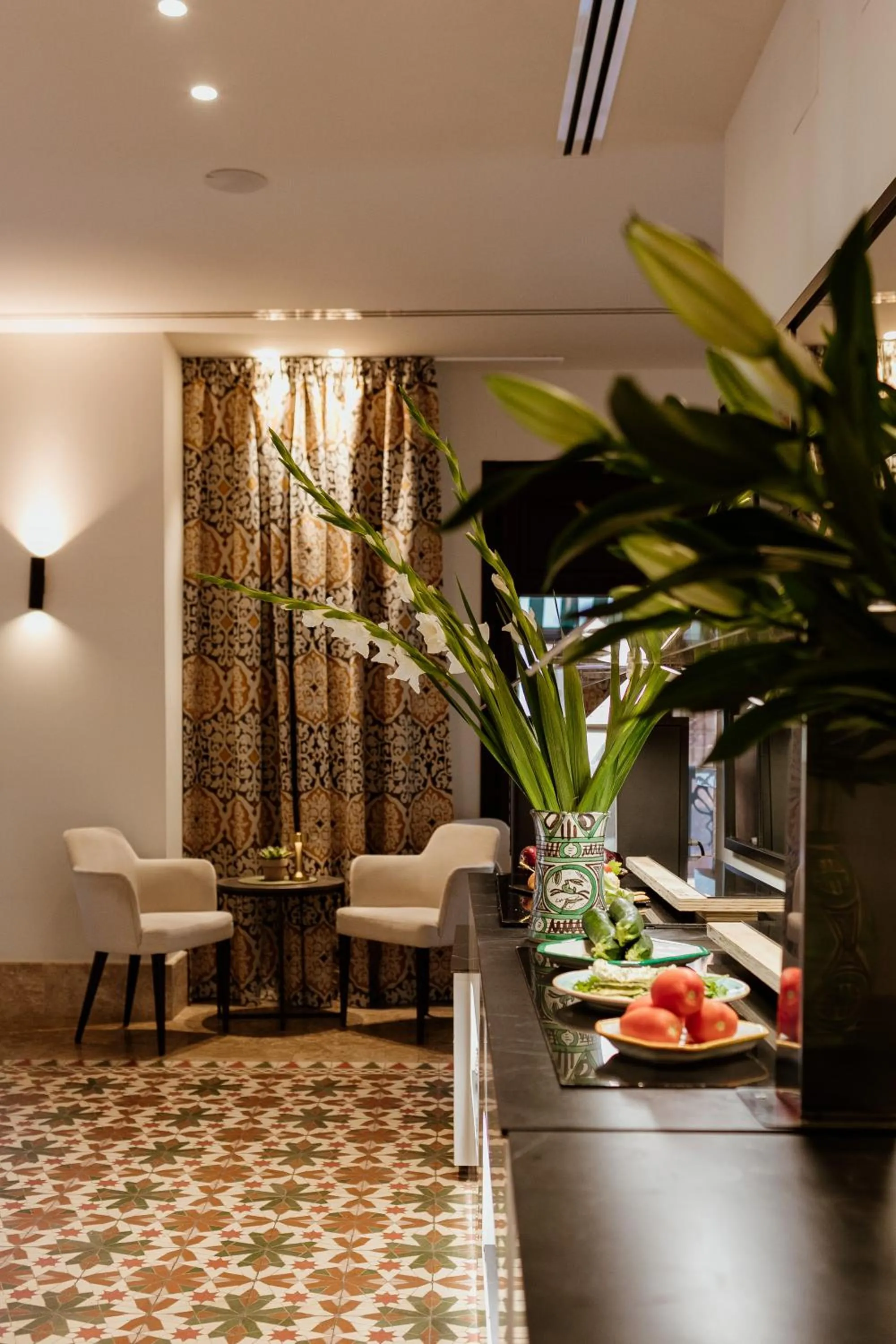 Restaurant/places to eat in Hotel Estepona Plaza