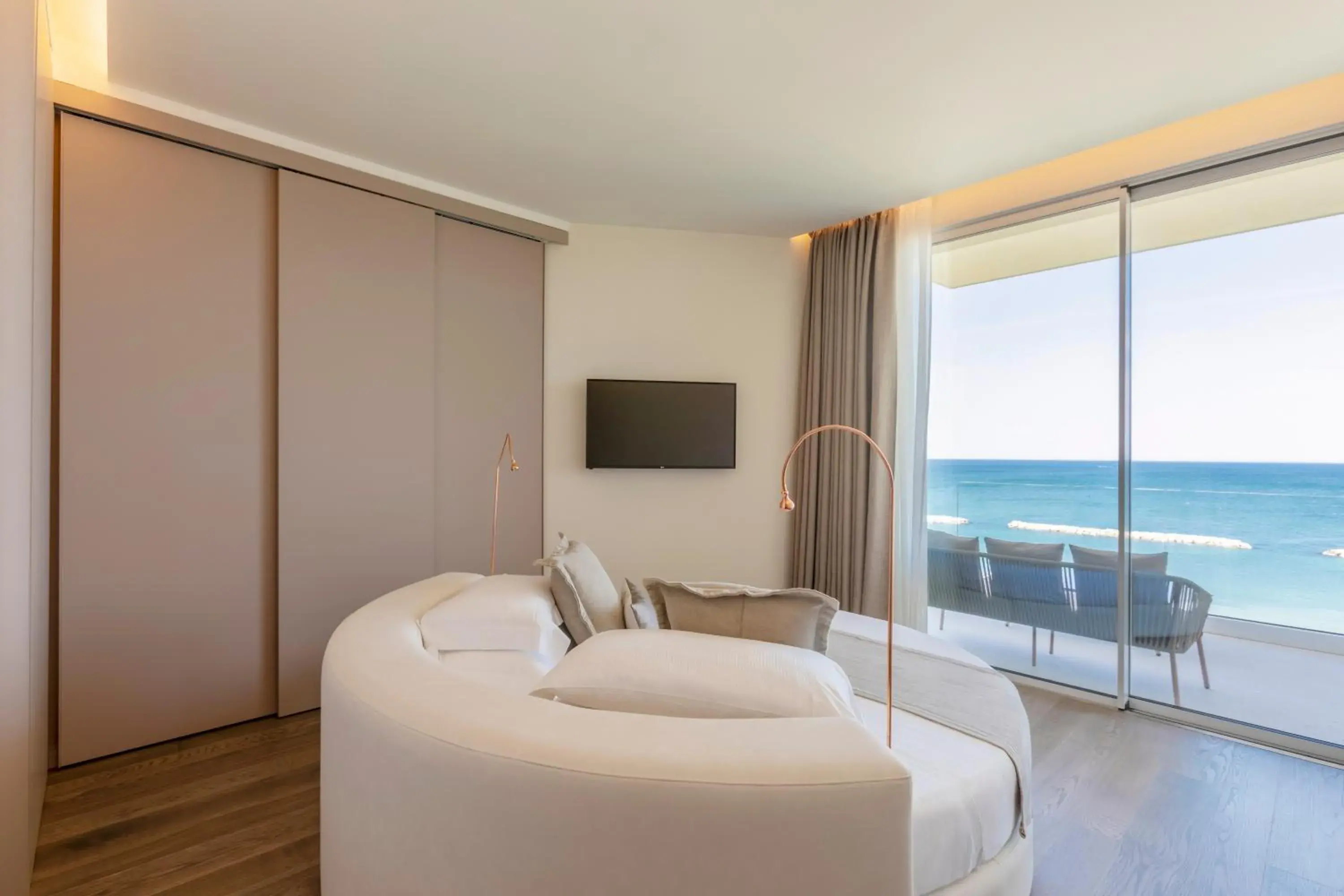 Junior Superior Suite in Hotel Sans Souci Junior Superior Suite in Hotel Sans Souci